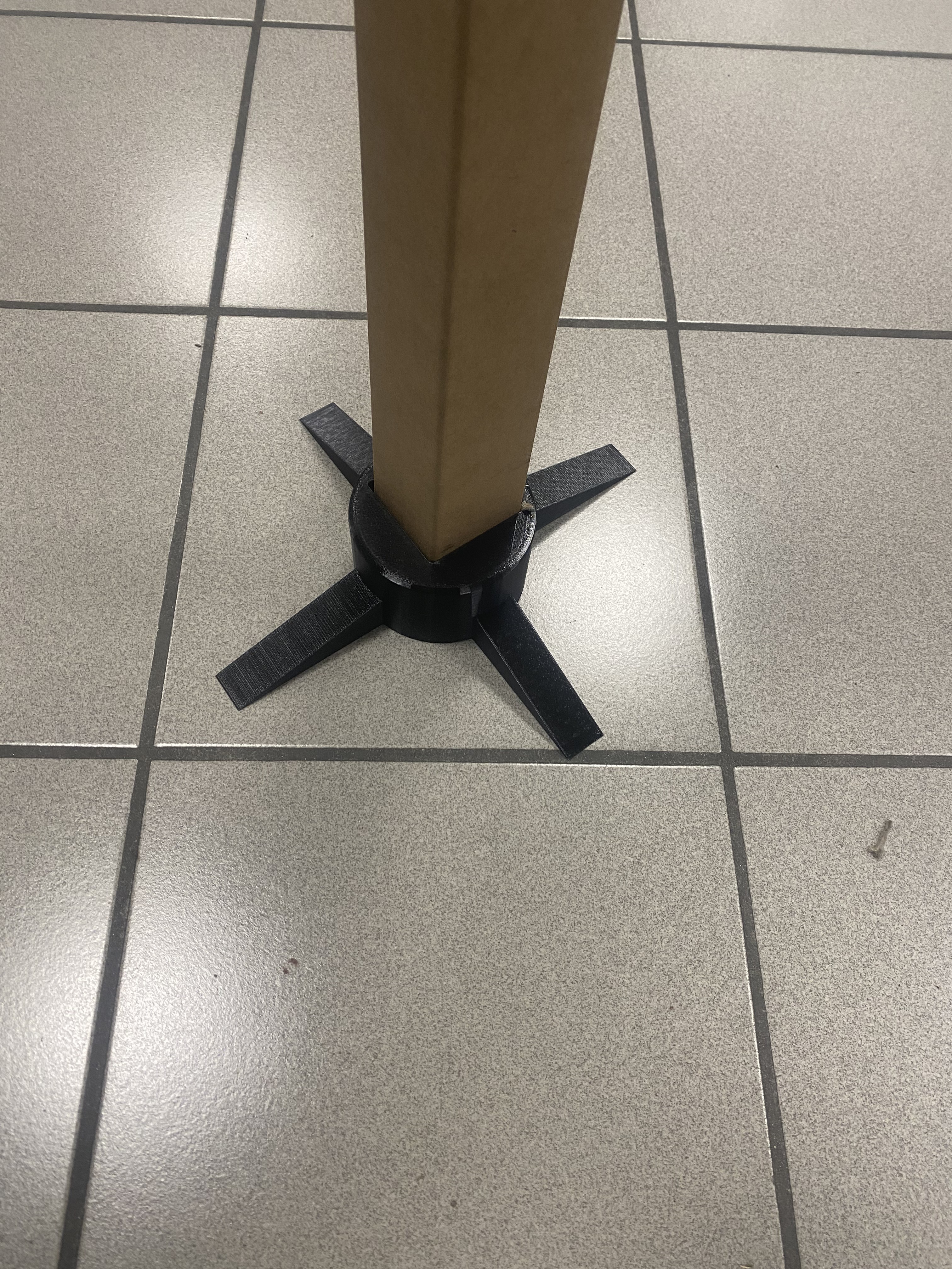 Cardboard angle supprt — miniatura 4