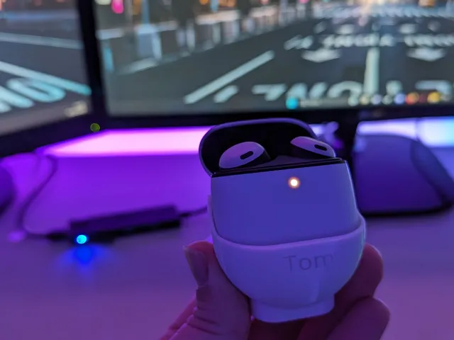 Pixel Buds Pro (2023) Stand / Holder (Remix)