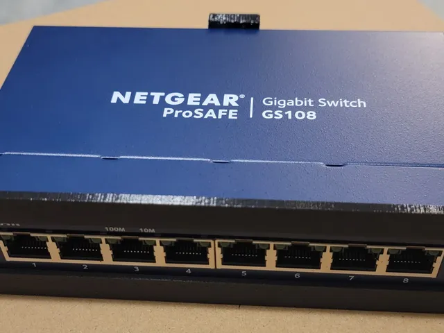 10in-Rack-Netgear-GS108