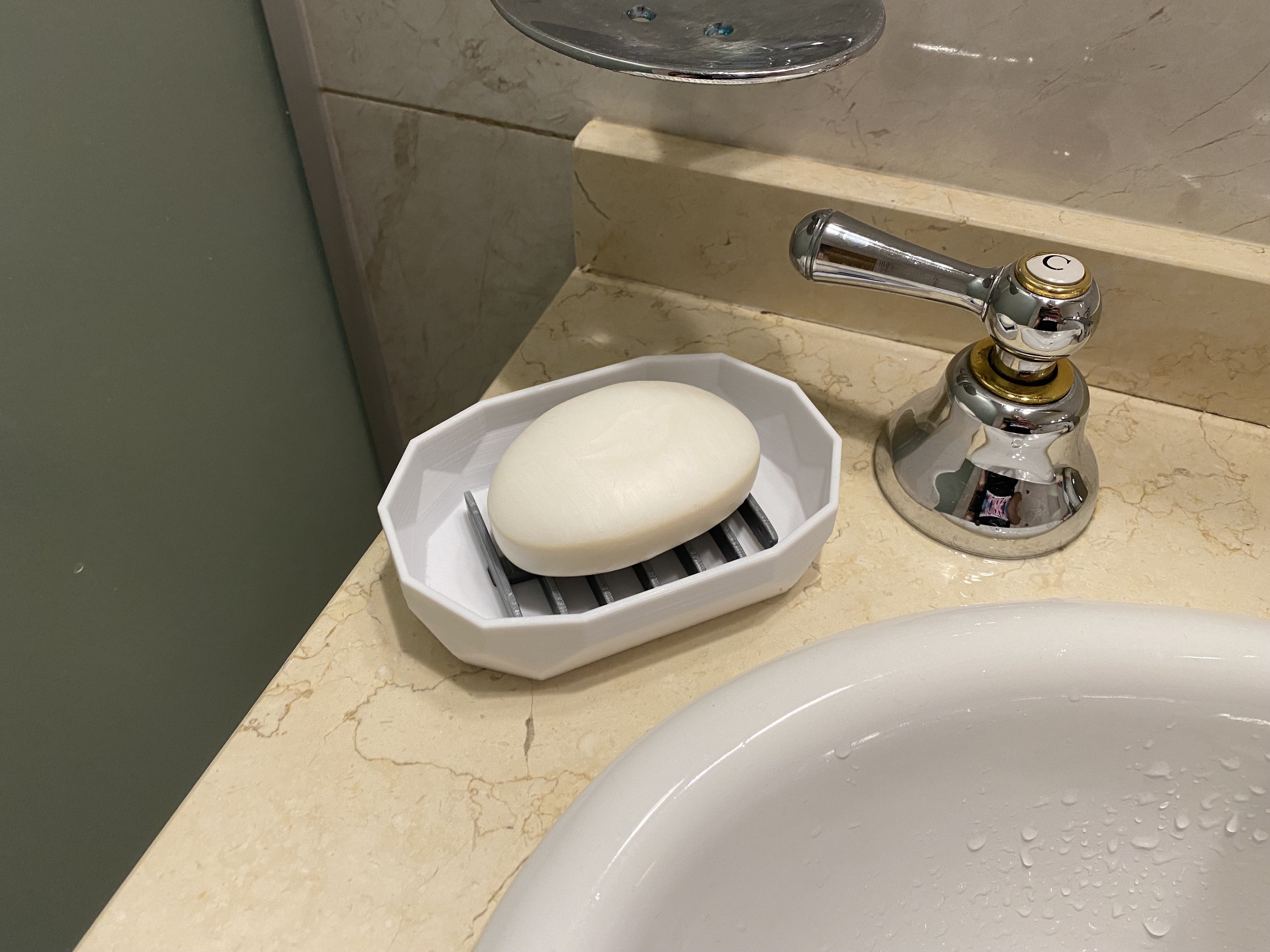 Low Poly Oval Tray - Soap Dish 3D model thumbnail