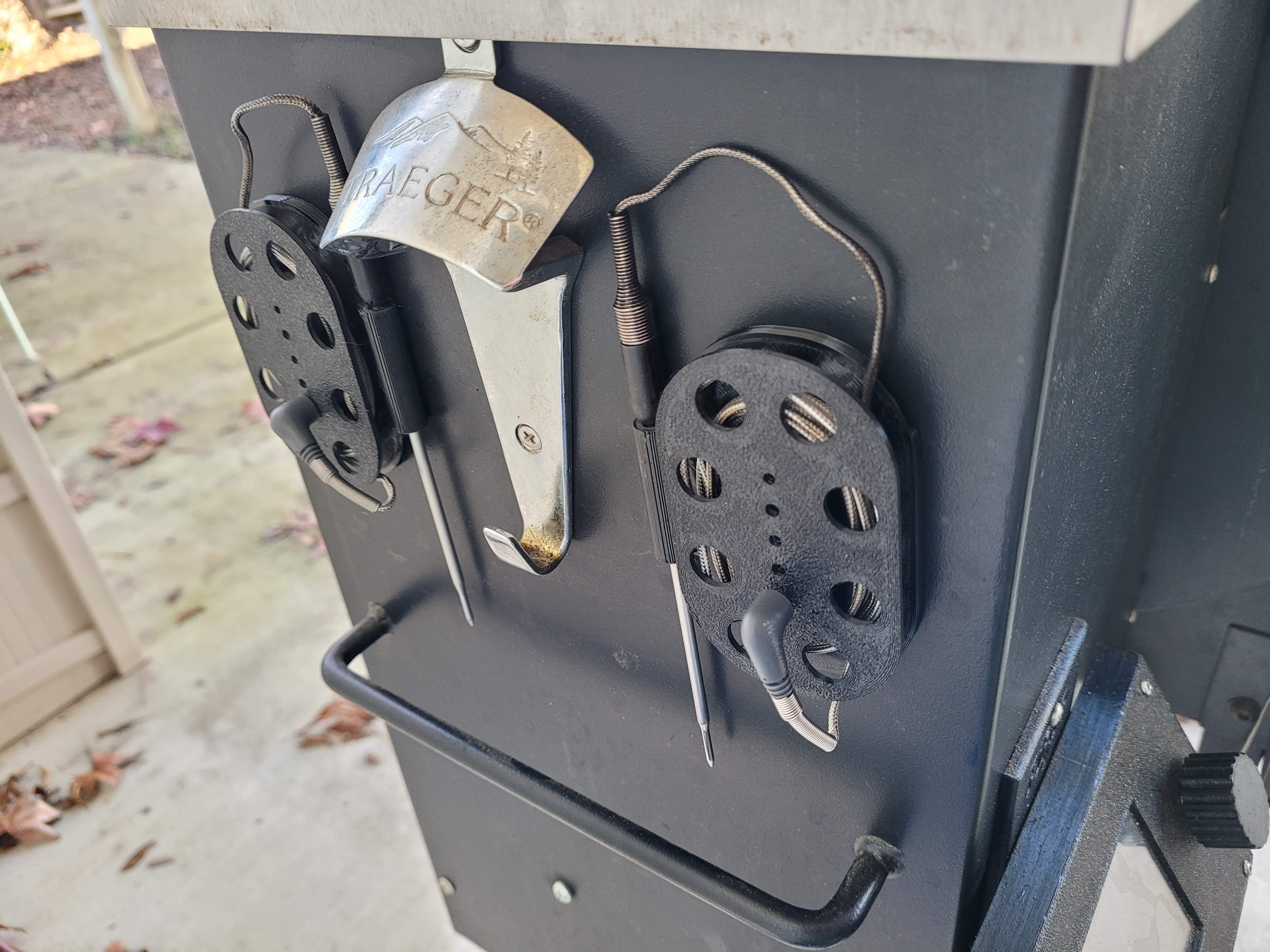 BBQ Food Probe Spool w/Magnets