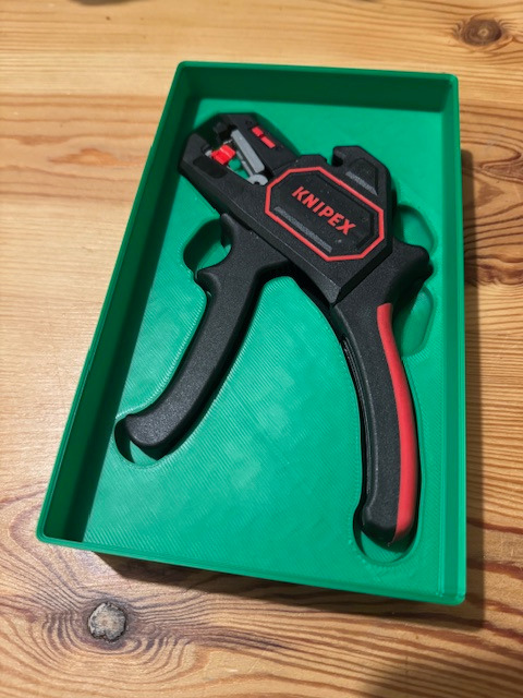 REMIX - Gridfinity Shadowbox for Knipex Auto Wire Strippers (12 62 180)