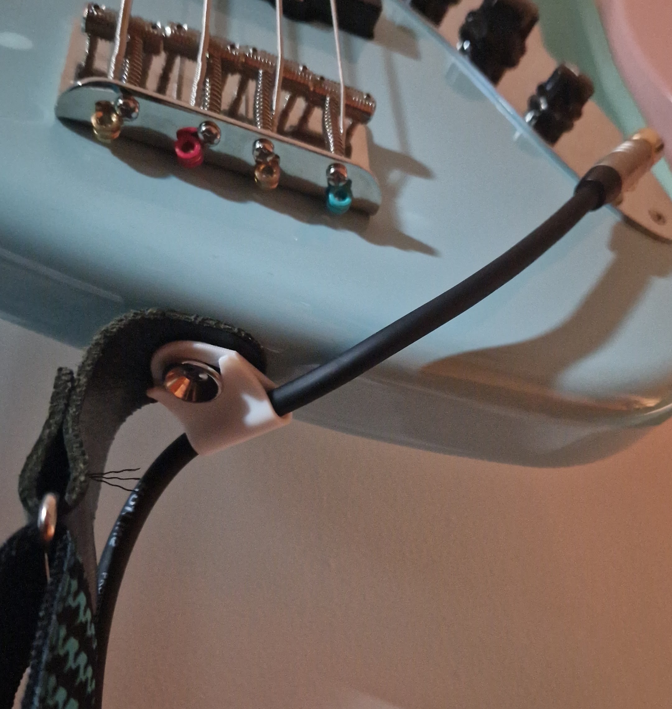 Guitar Strap Lock