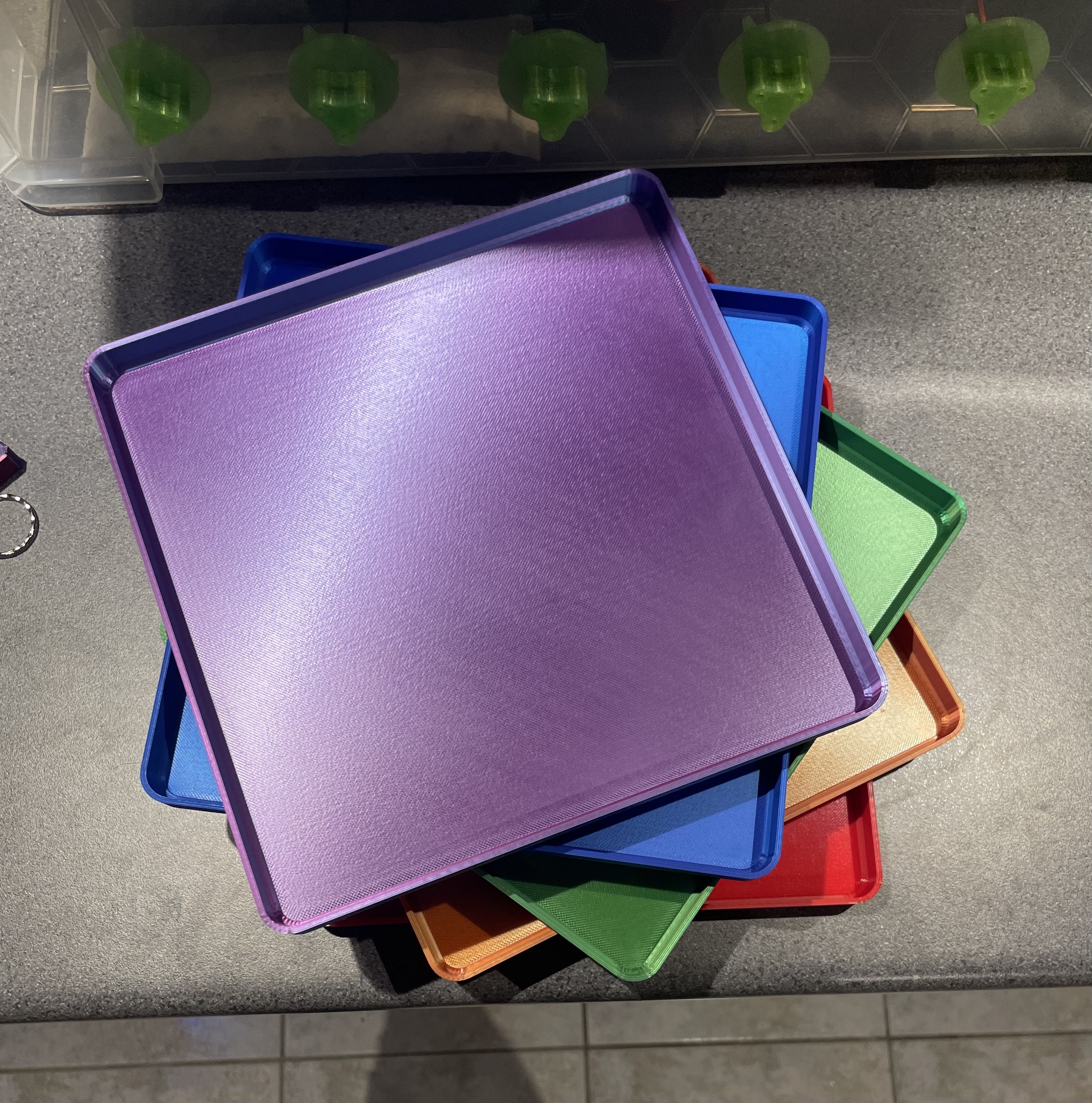 Miniatura 4 do modelo 3D Stackable Tray