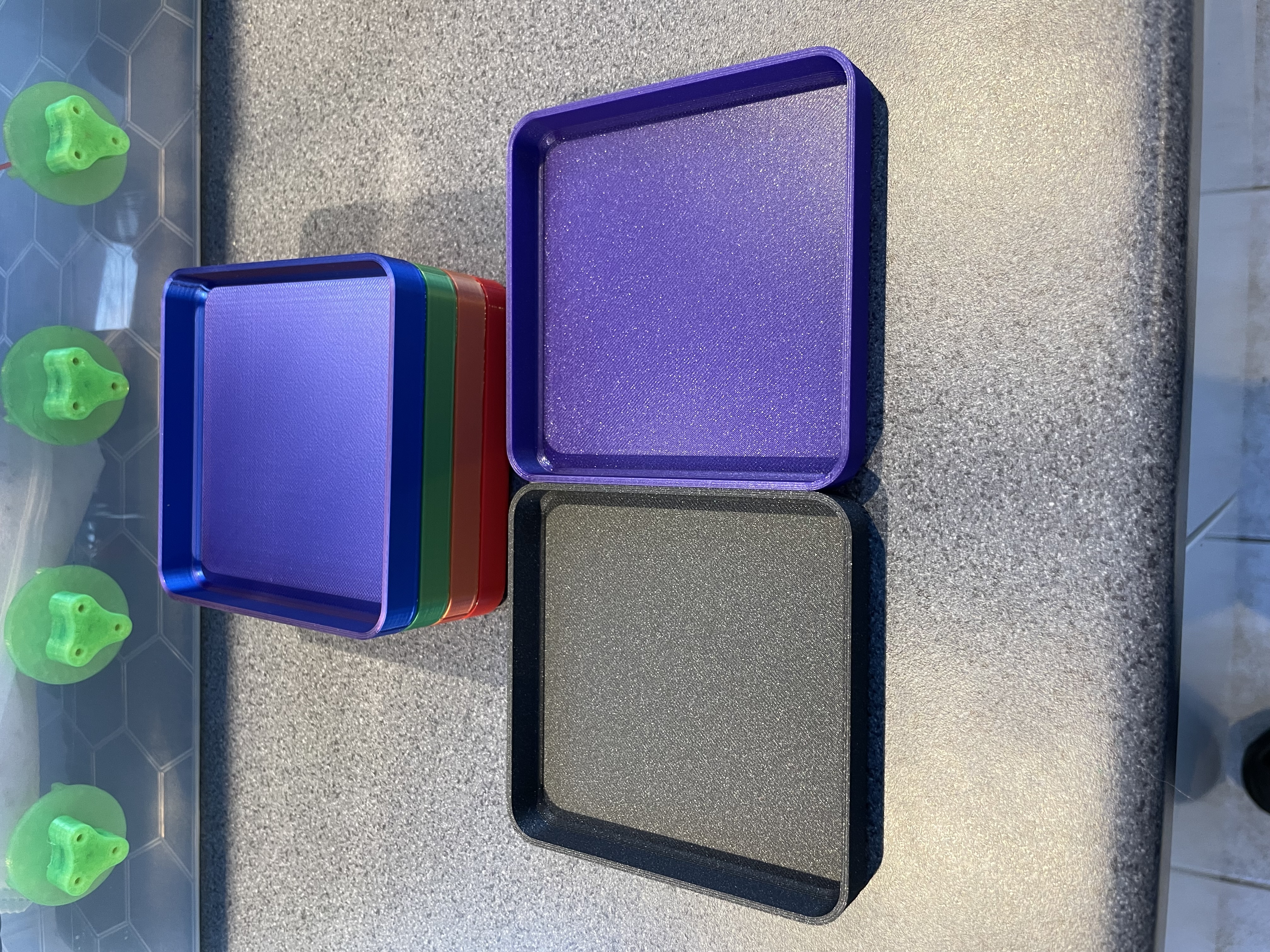 Miniatura 7 do modelo 3D Stackable Tray