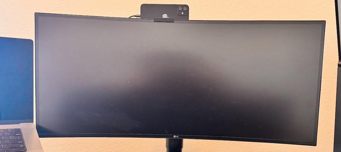 Continuity camera holder for LG and Samsung UltraWide Curved monitor
