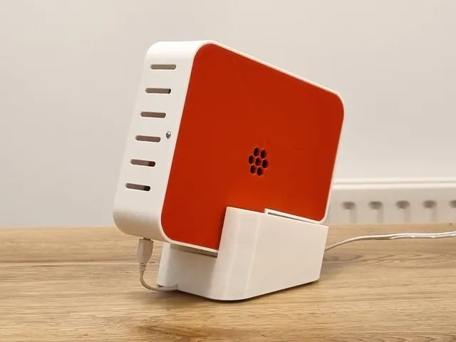 Raspberry Pi 3 B+ NAS enclosure with space for two 2.5" drives