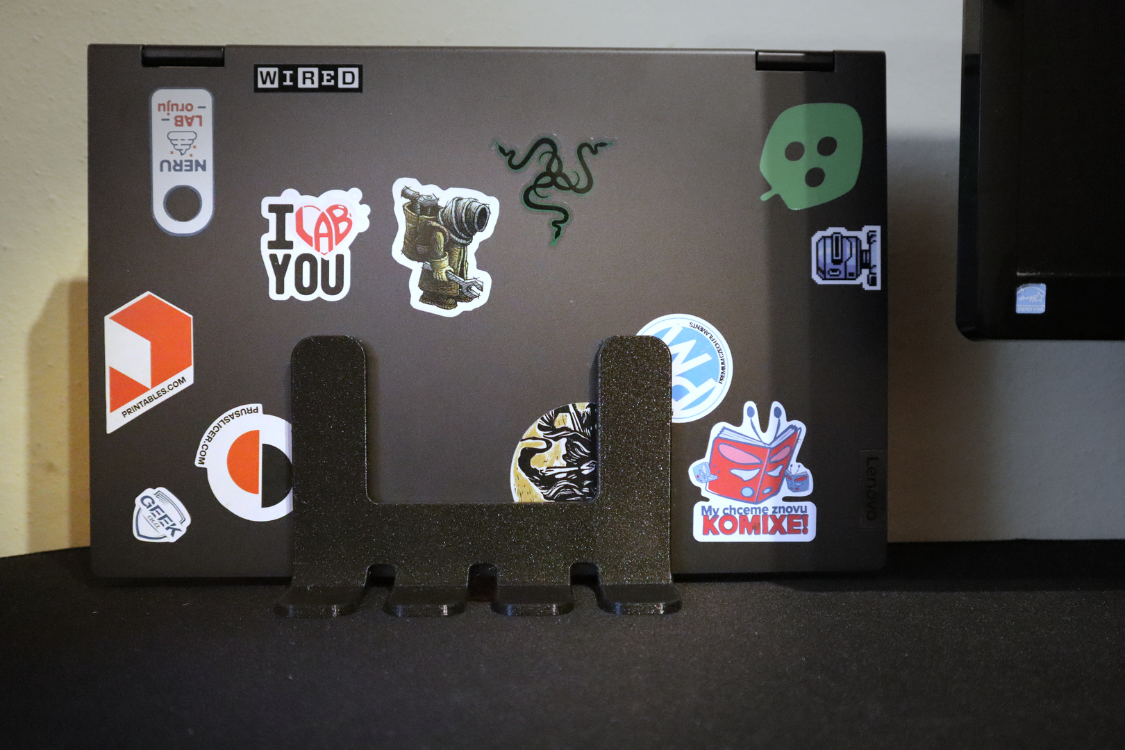 Notebook vertical stand — miniatura 2