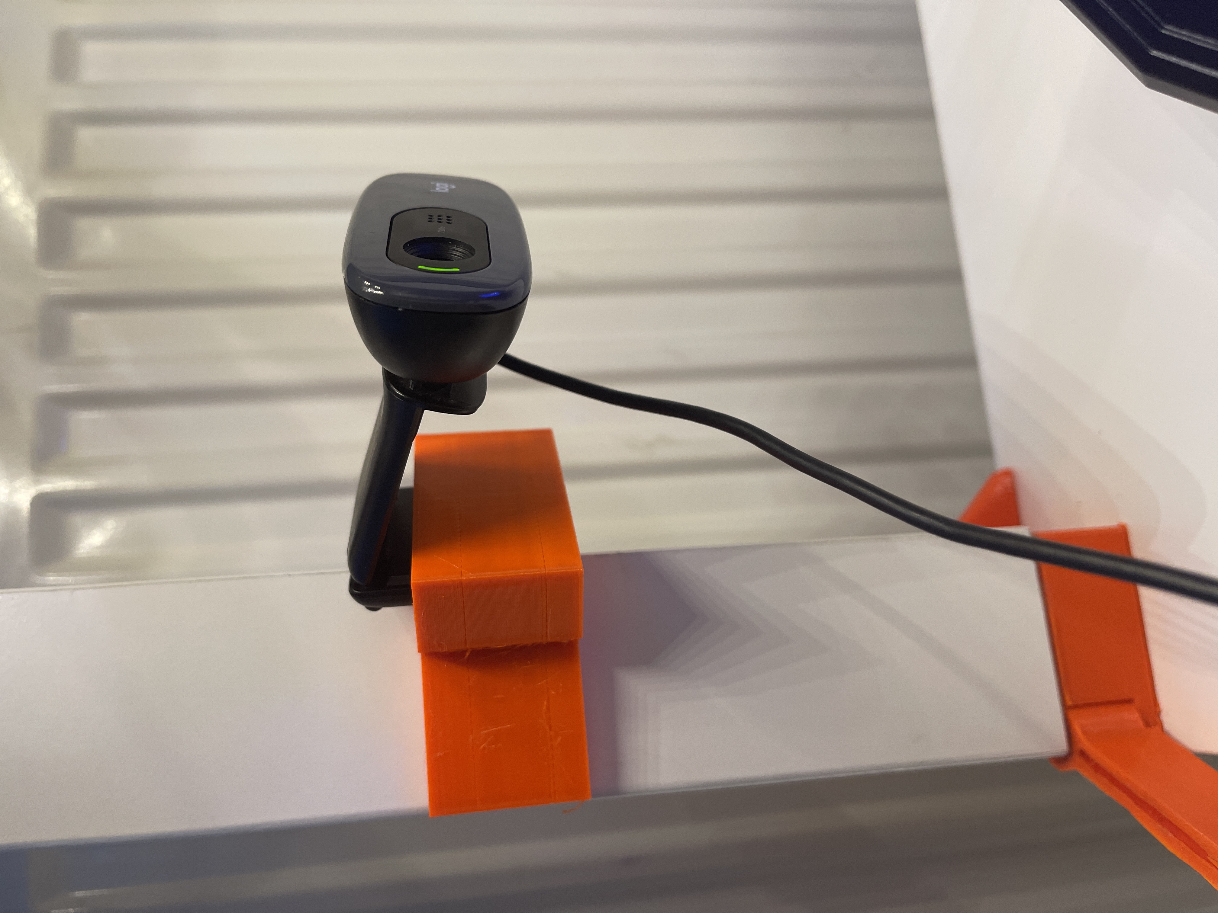Logitech C270 Ikea Lack table mount