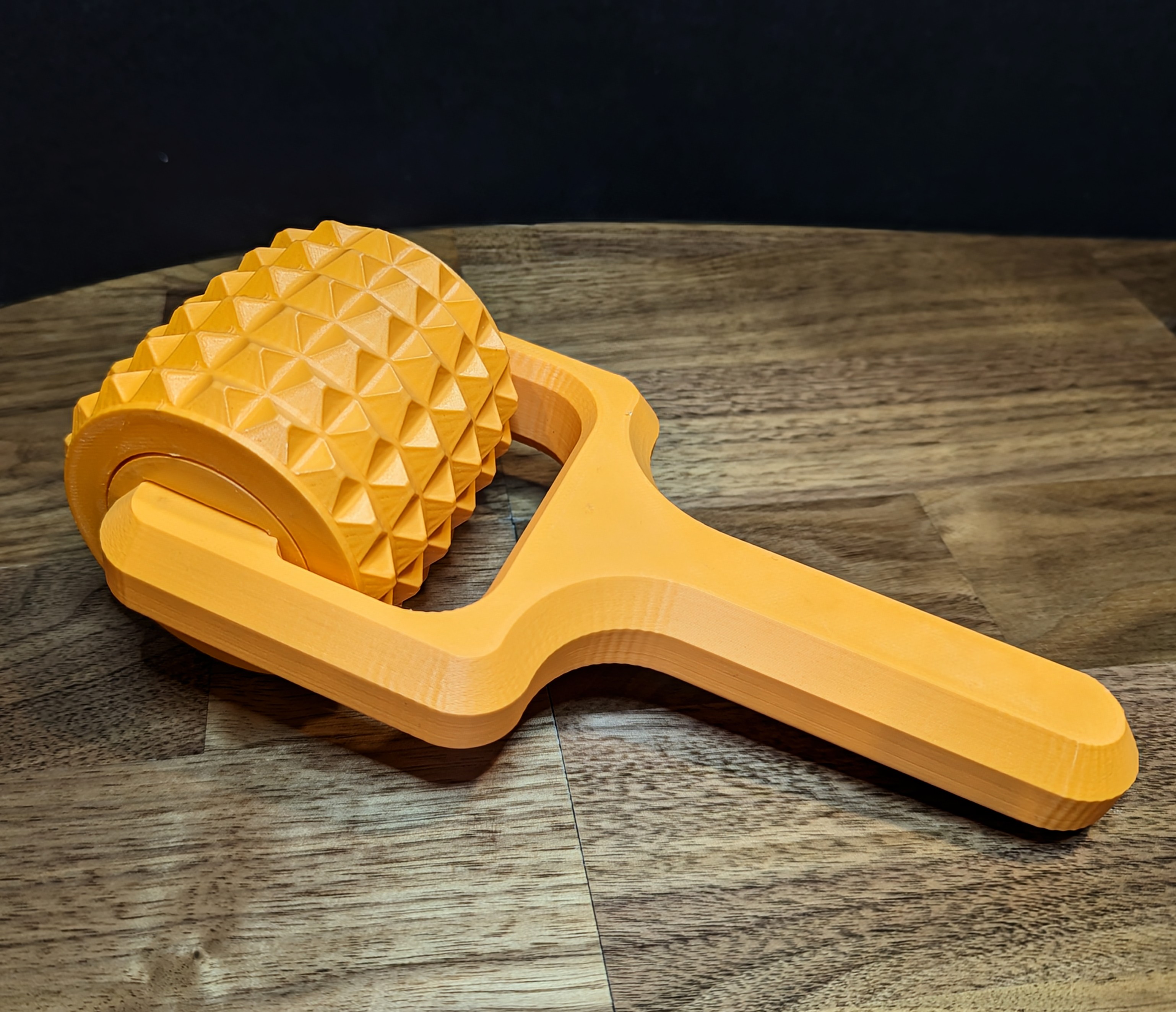 Smaller Print-in-place Massage Roller by DrKronos, Download free STL model