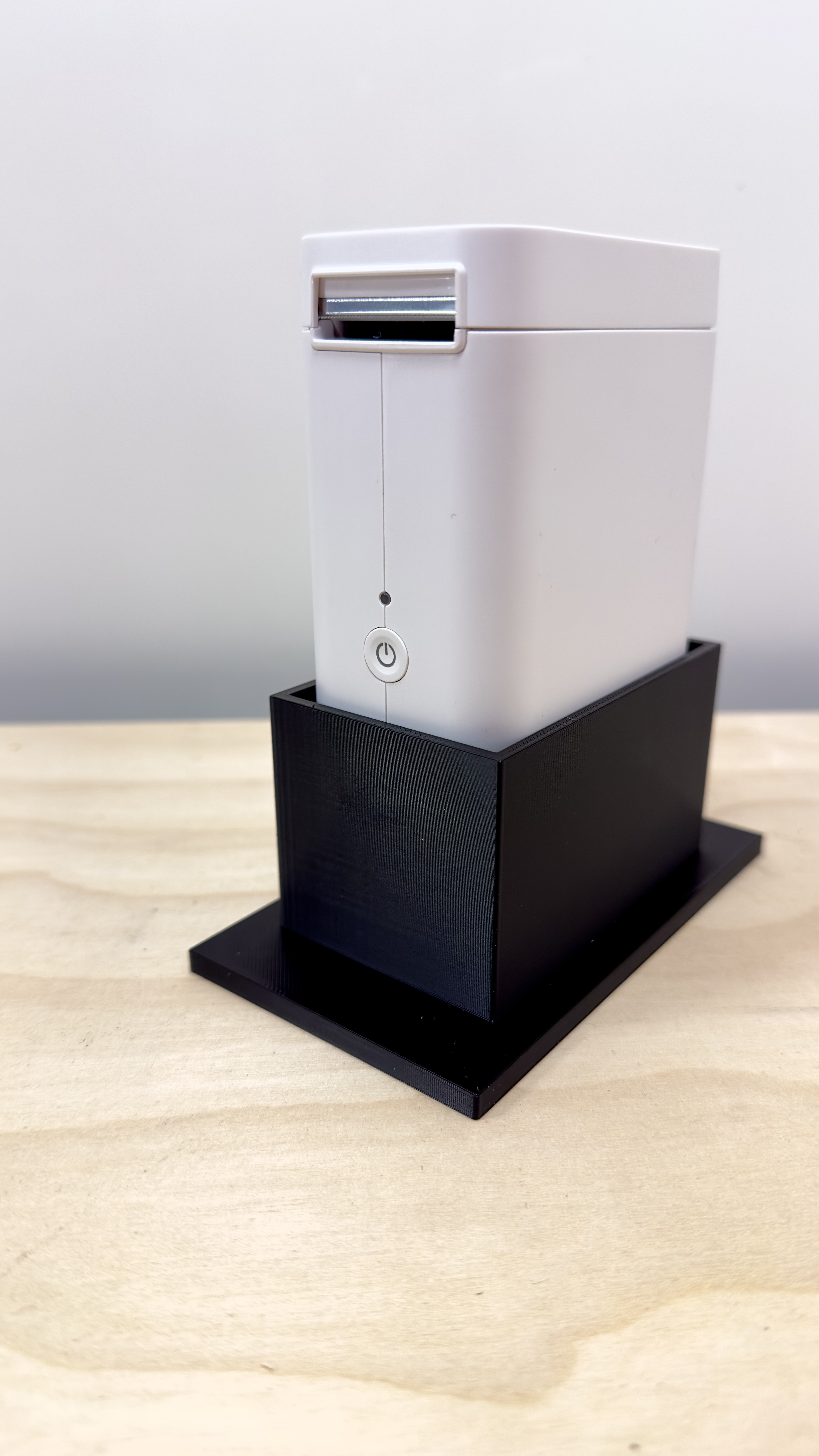 Nimbot D101 Simple Desk Stand (No Charging) by Maker Baer