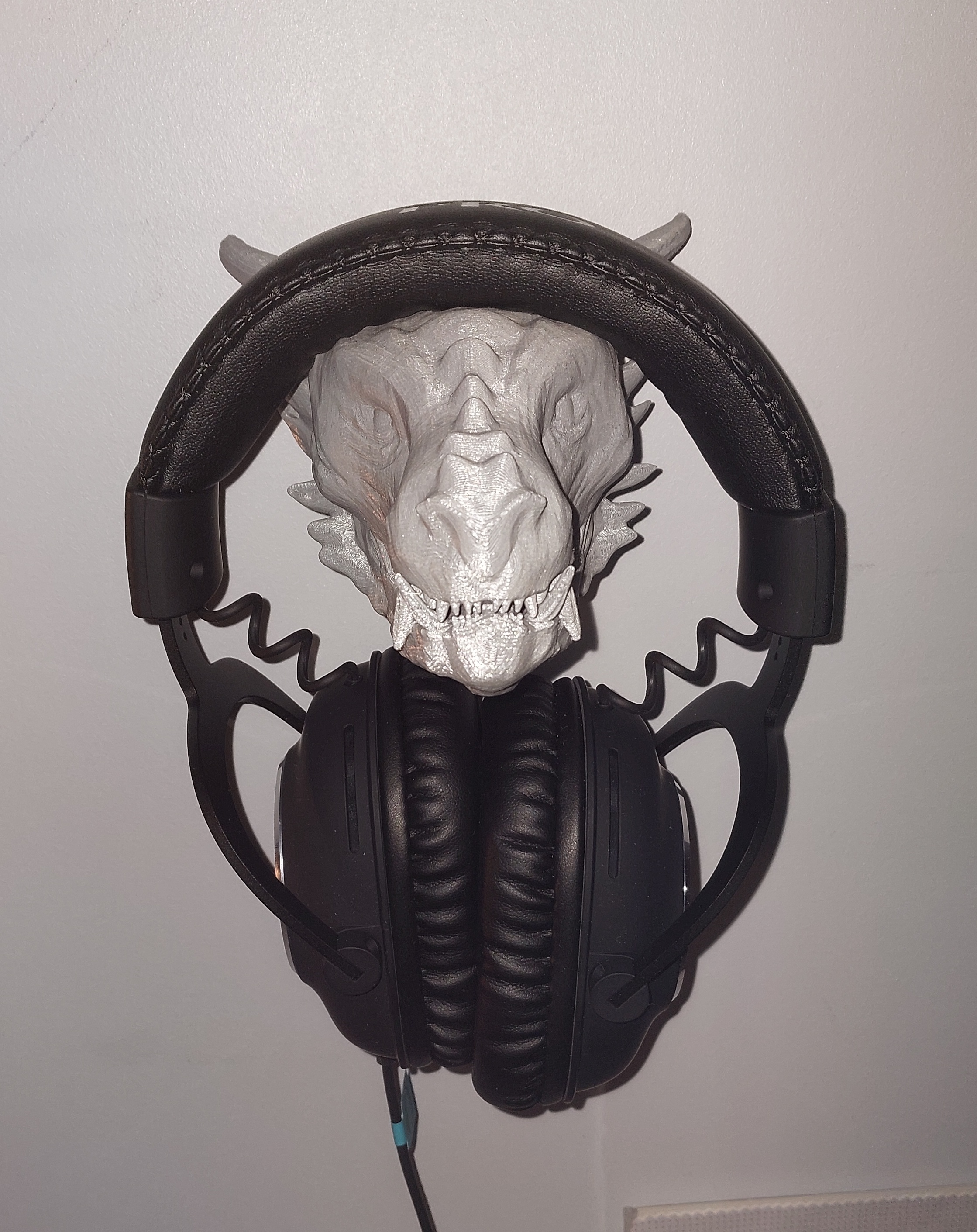 Headphone stand Dragon Head - Remix