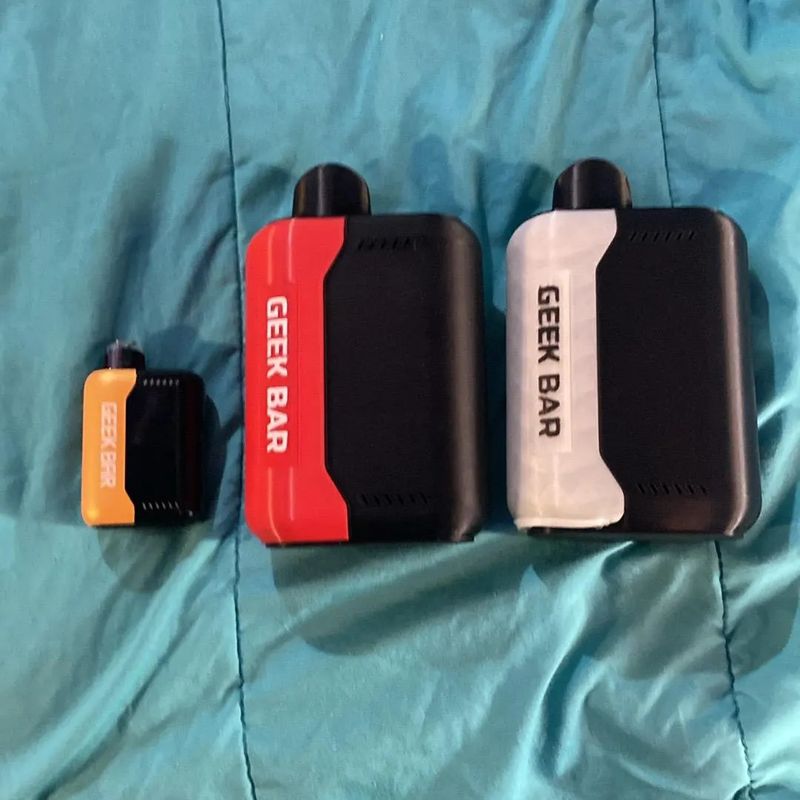 Geek Bar case