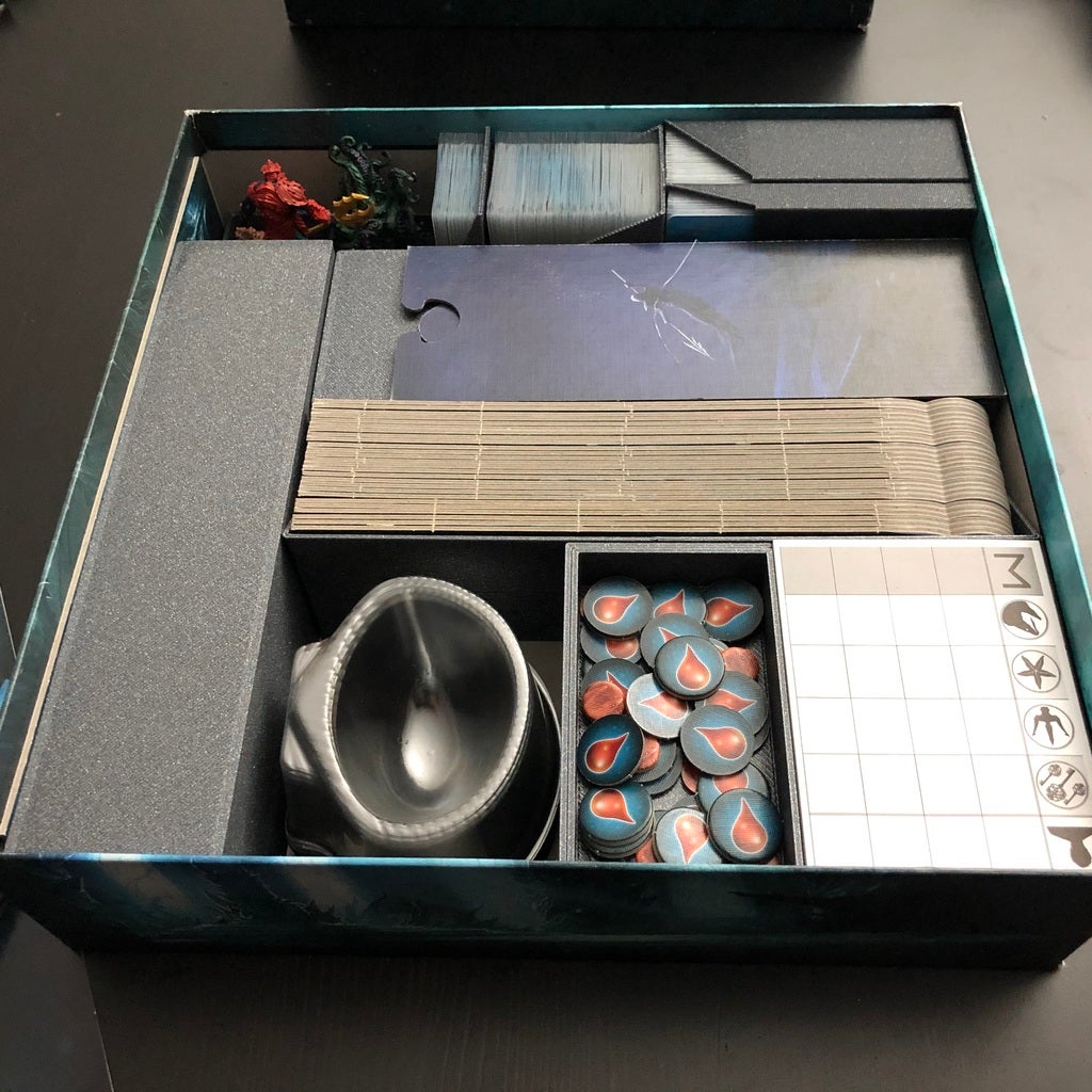 Abyss - Insert for all expansions - FFG sleeves