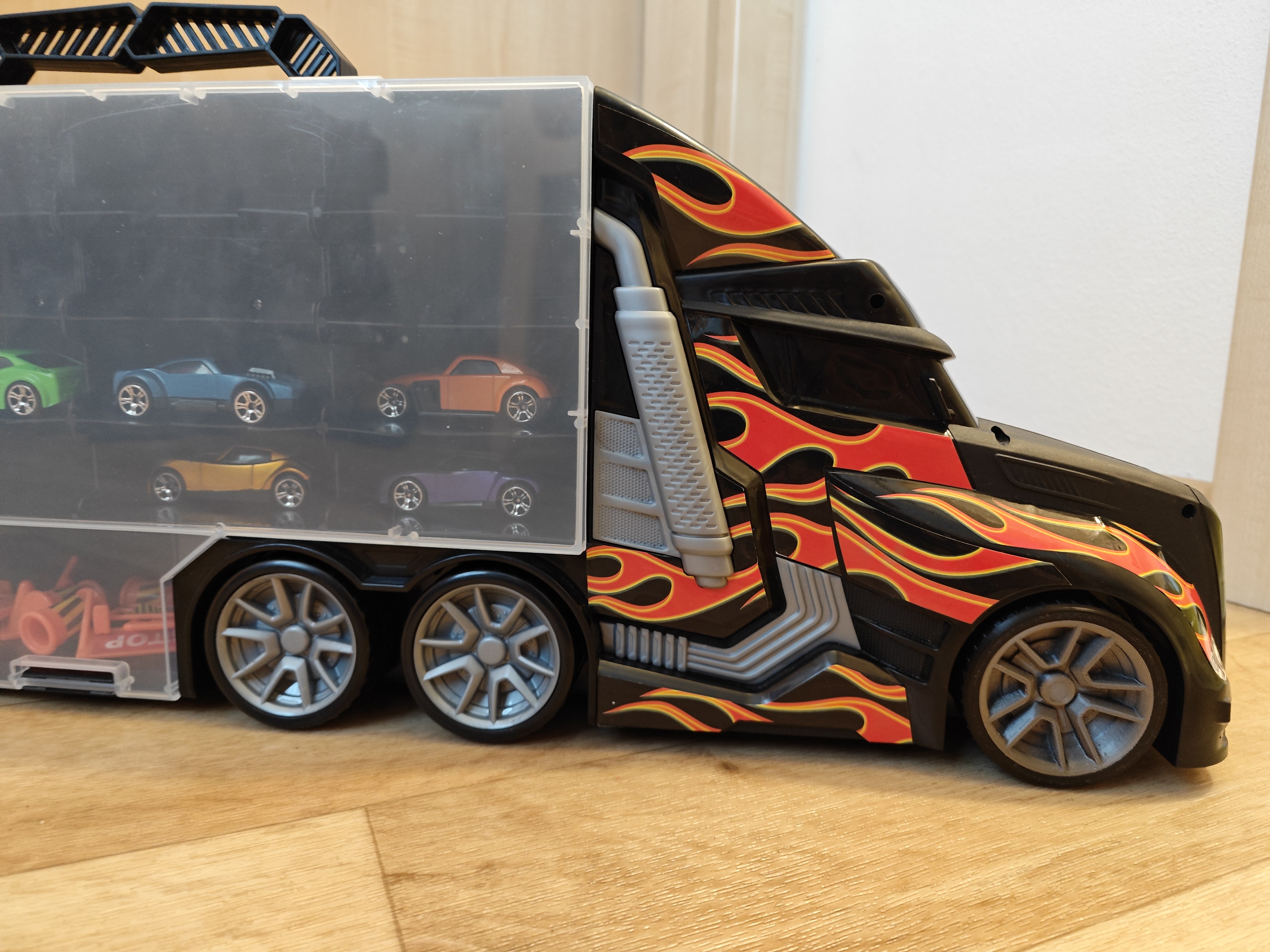 Teamsterz - Transport truck wheel