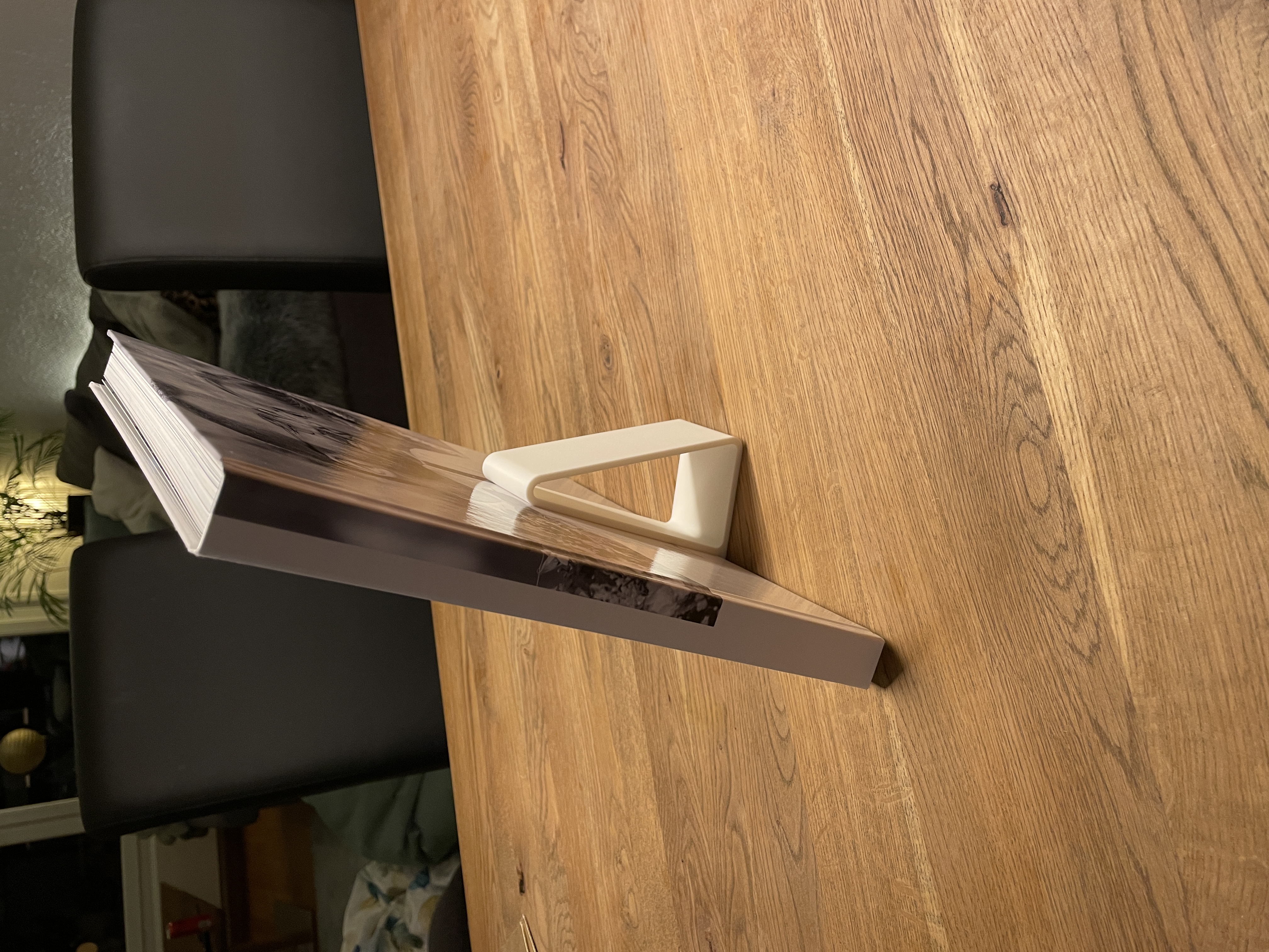 Simple bookstand — miniatura 3