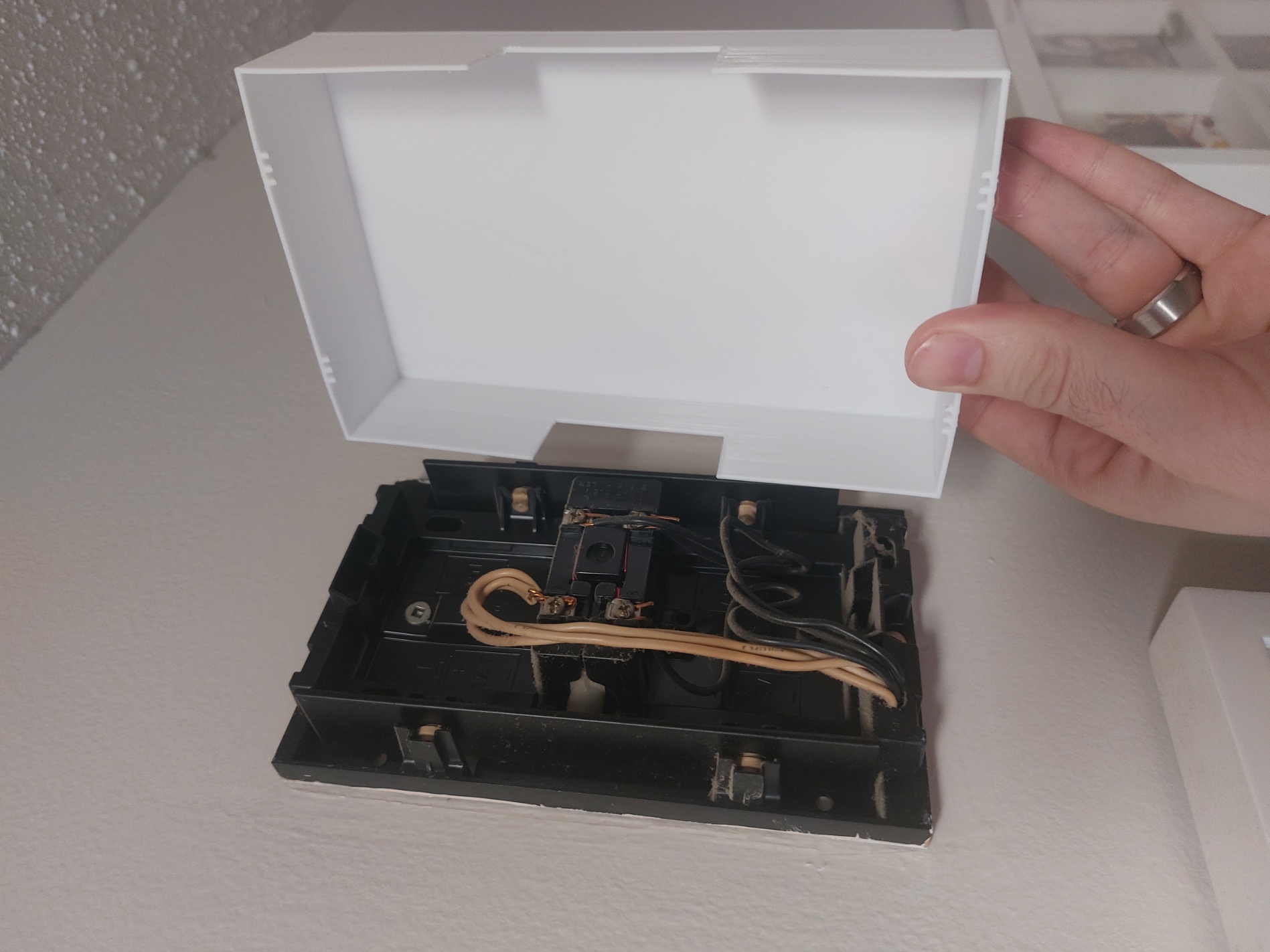 Doorbell Chime Cover by OllieMakes Download free STL model