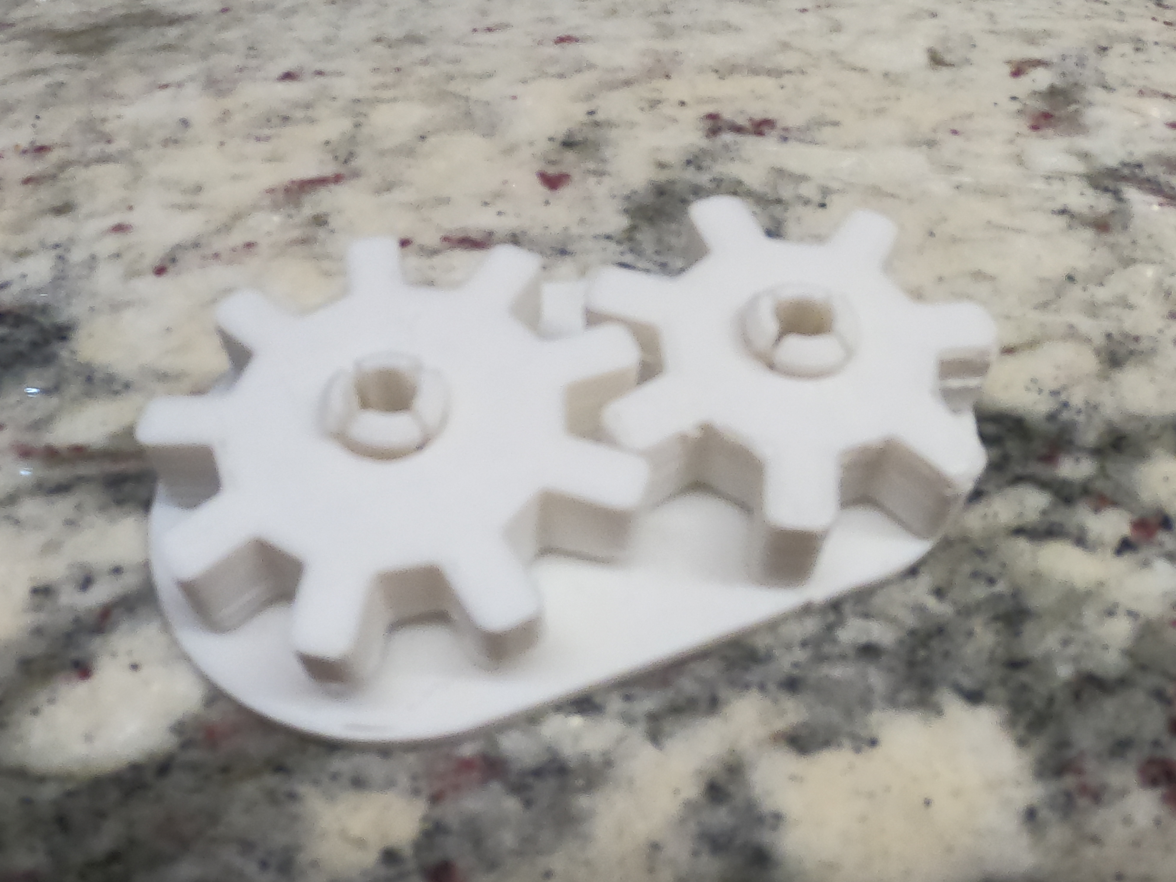 cog keychain figet