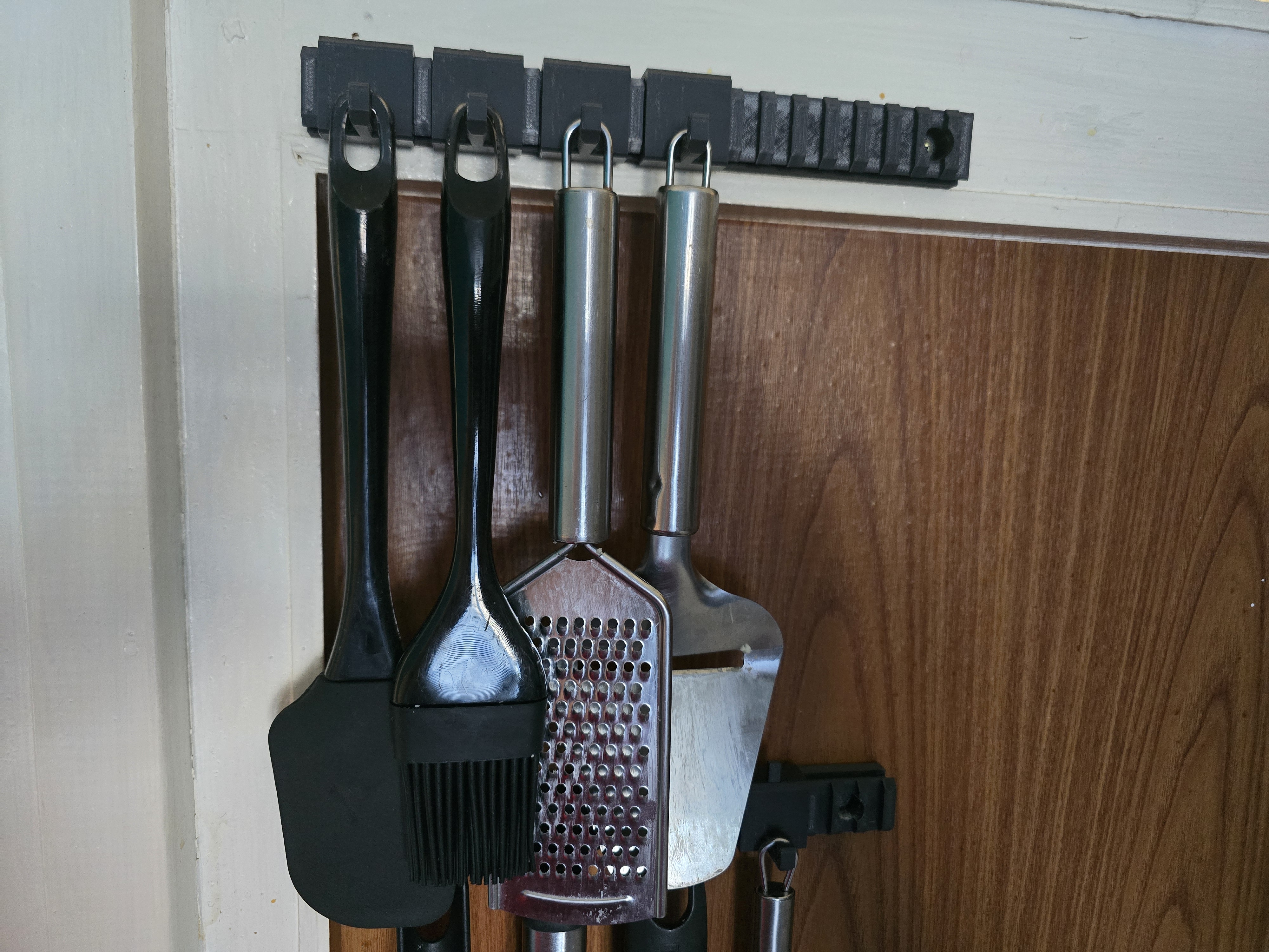 RIS Rails - Modular Hang System - Kitchen Edition