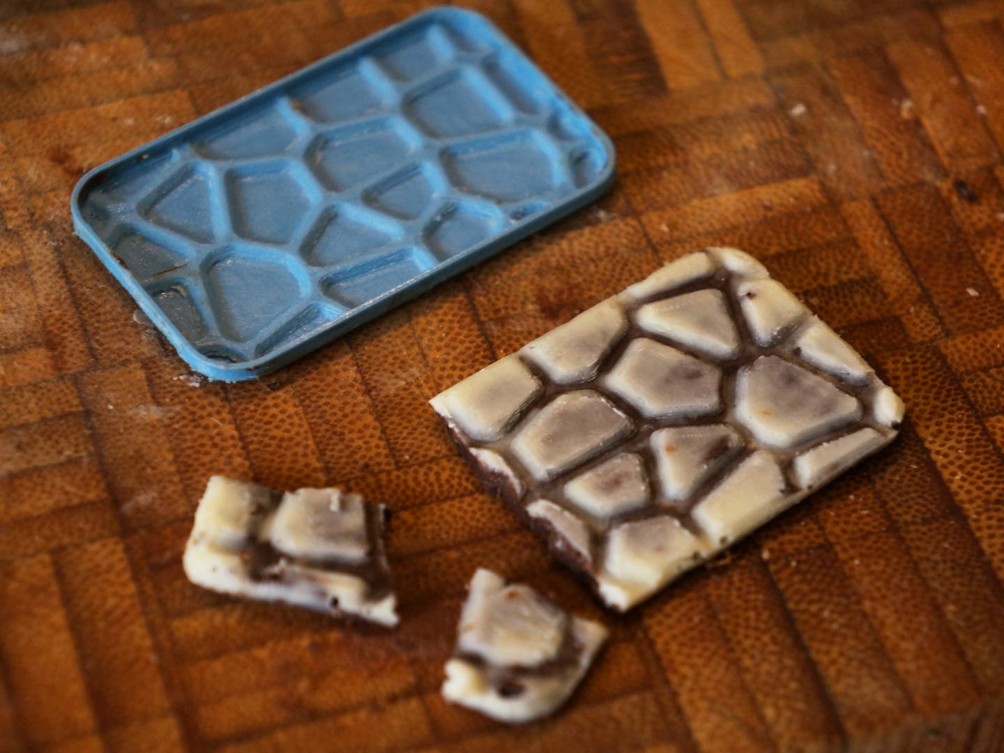 Voronoi chocolate form