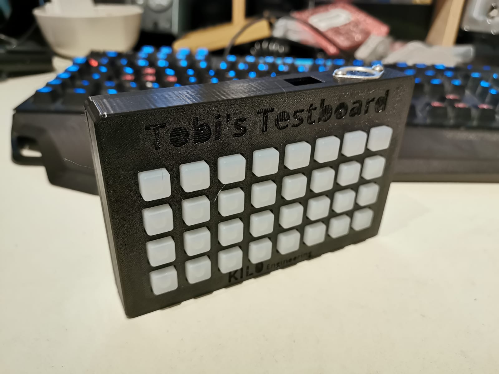 NeoTrellis M4 case with 5pin midi
