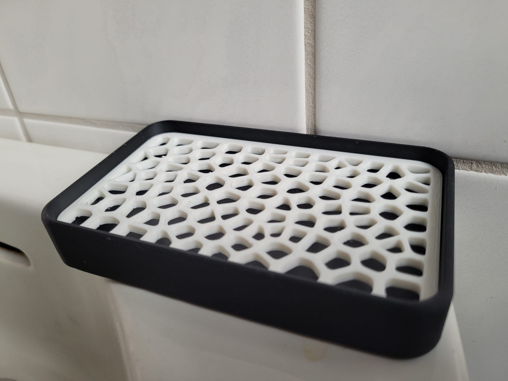 Soap dish (voronoi insert)