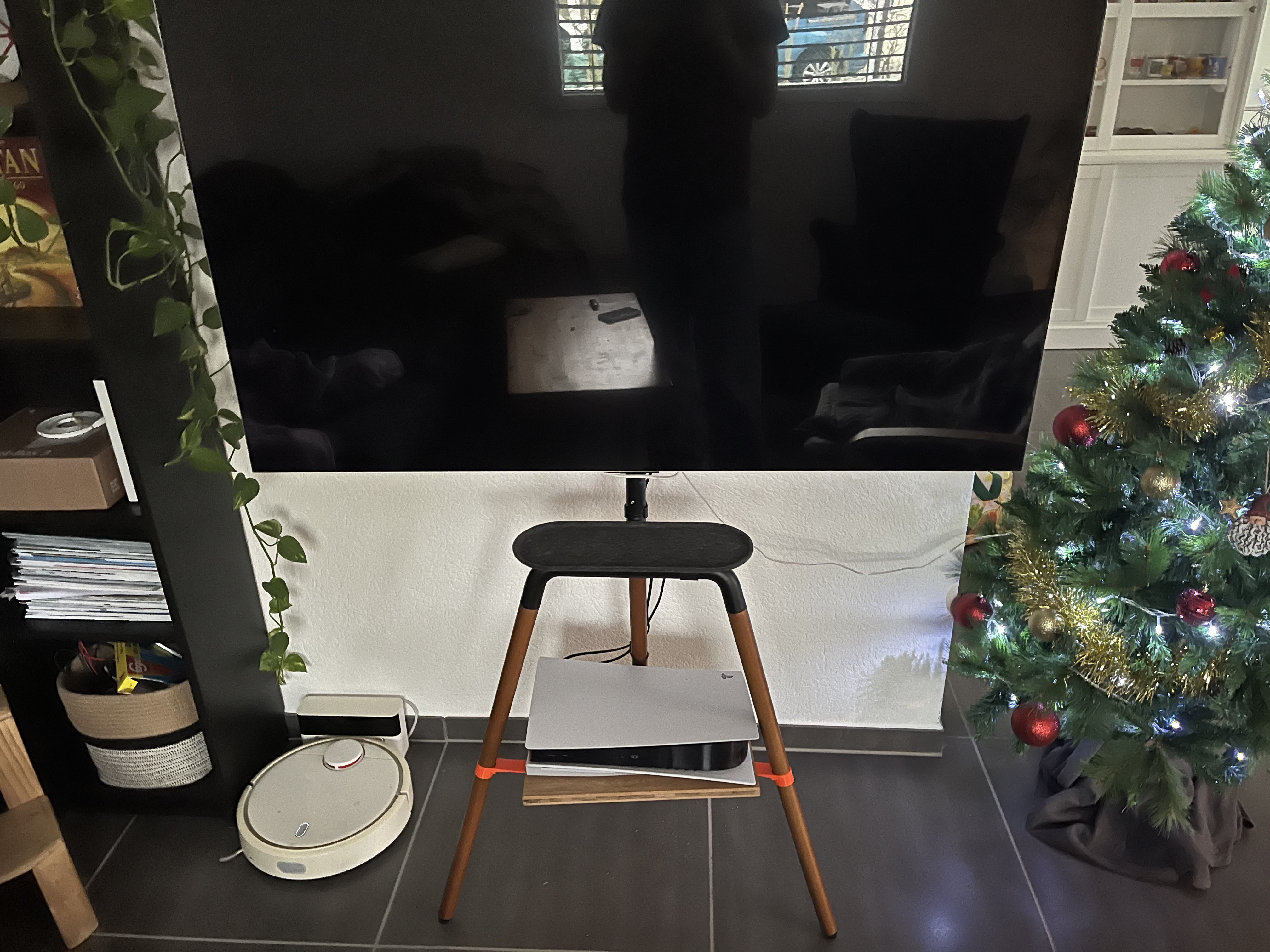 Tripod Playstation Holder
