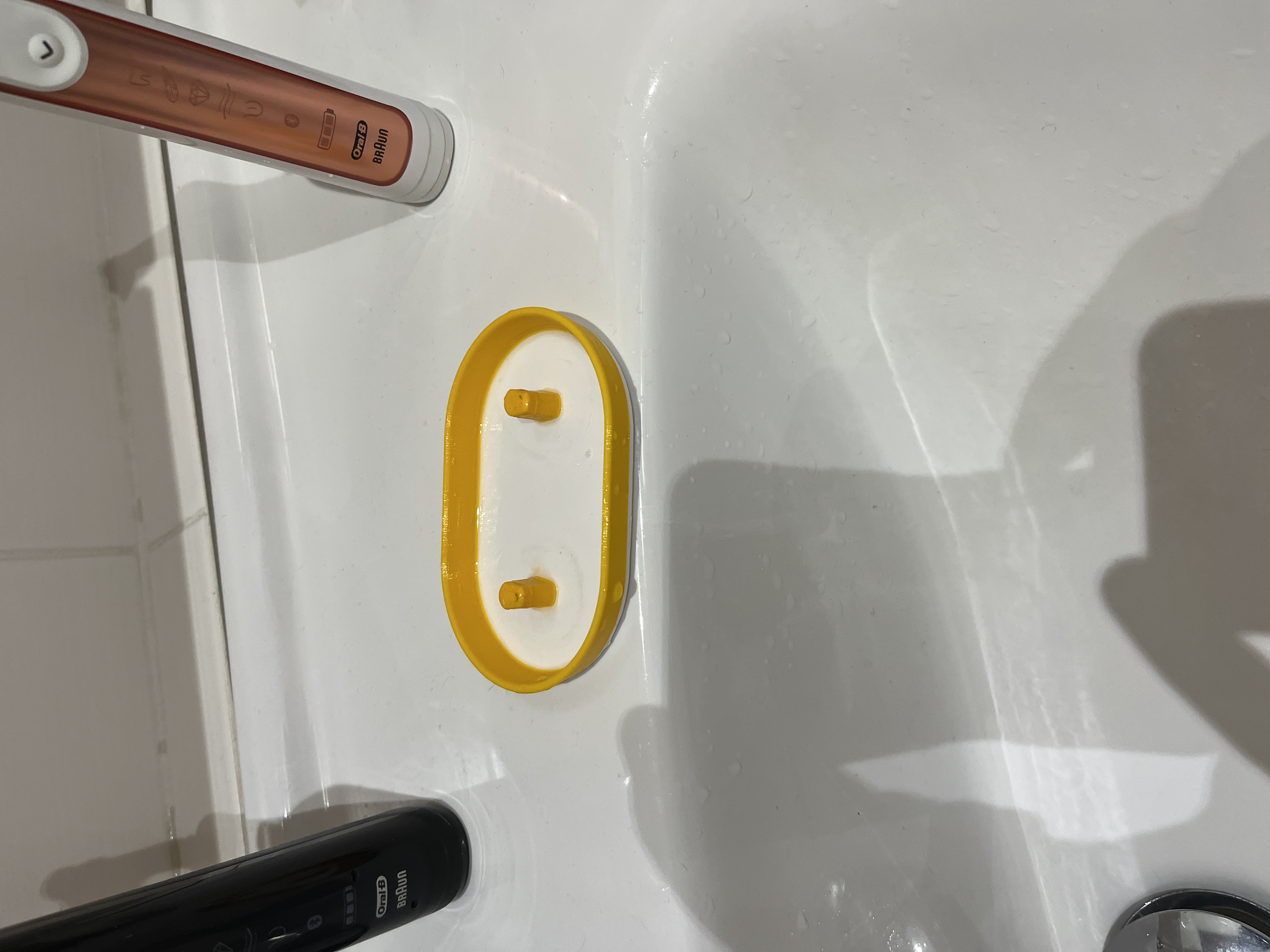 Braun oralB toothbrush holder