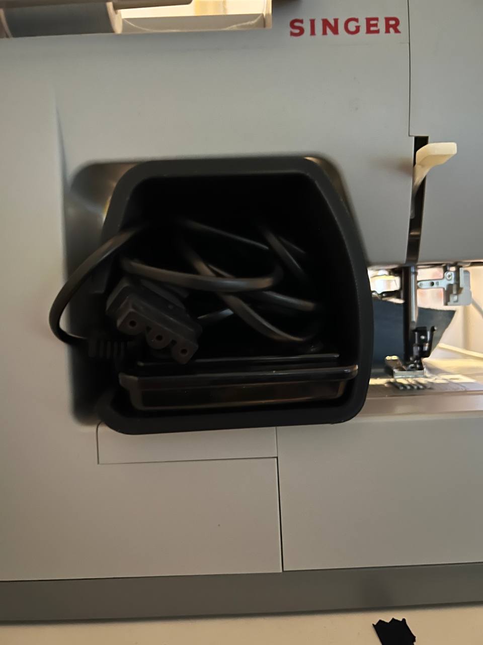 Footpedal storage box for Singer Heavy Duty