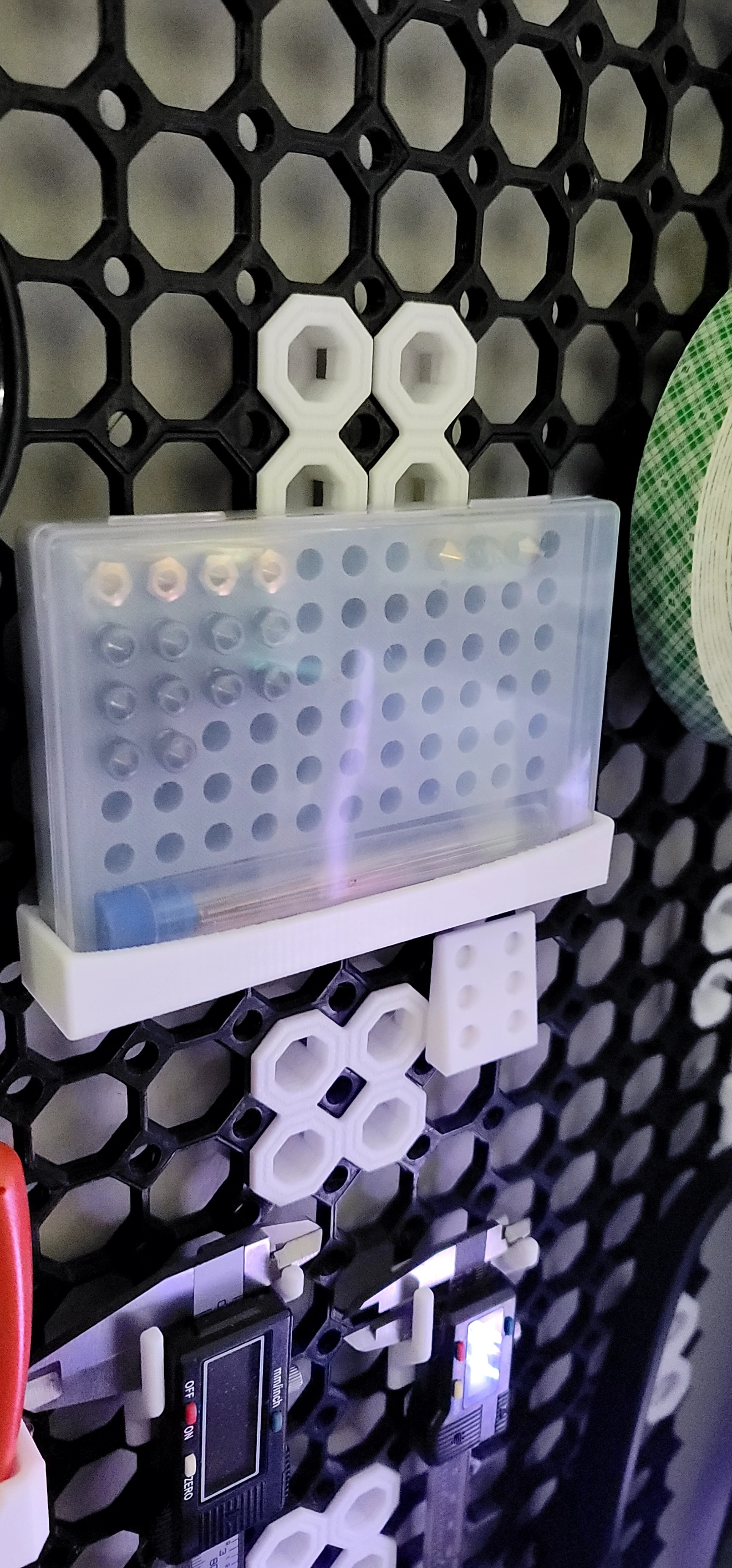 Small box holder for the Multiboard