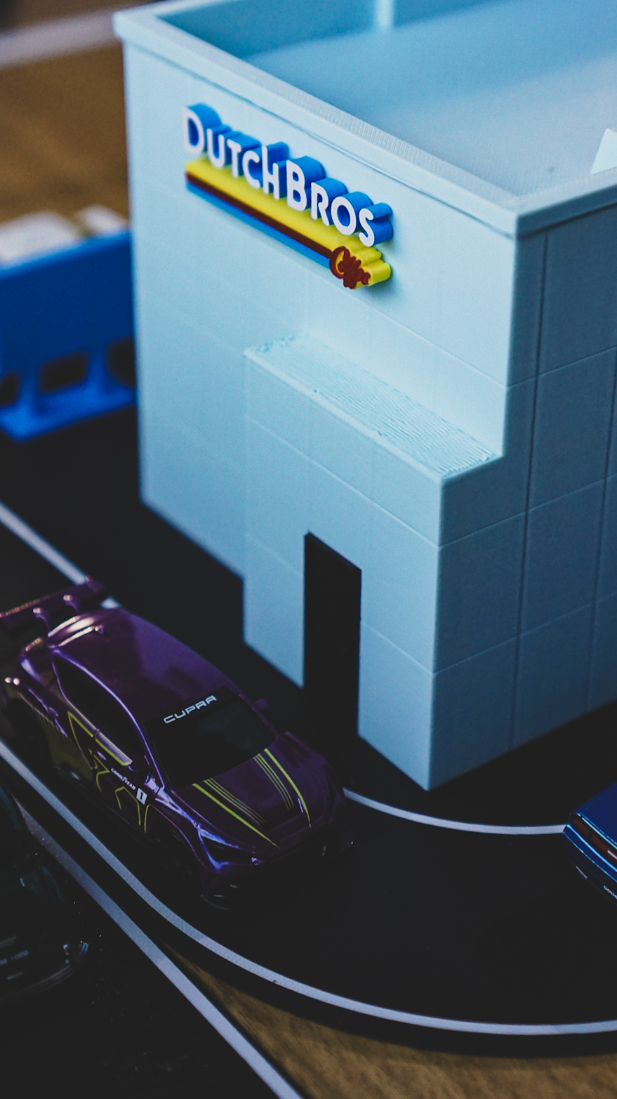 Dutch Bros Coffee Model Set - 1:64 Scale Diorama — thumbnail 18