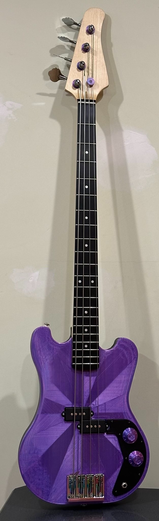 Magneto-X Bass Guitar