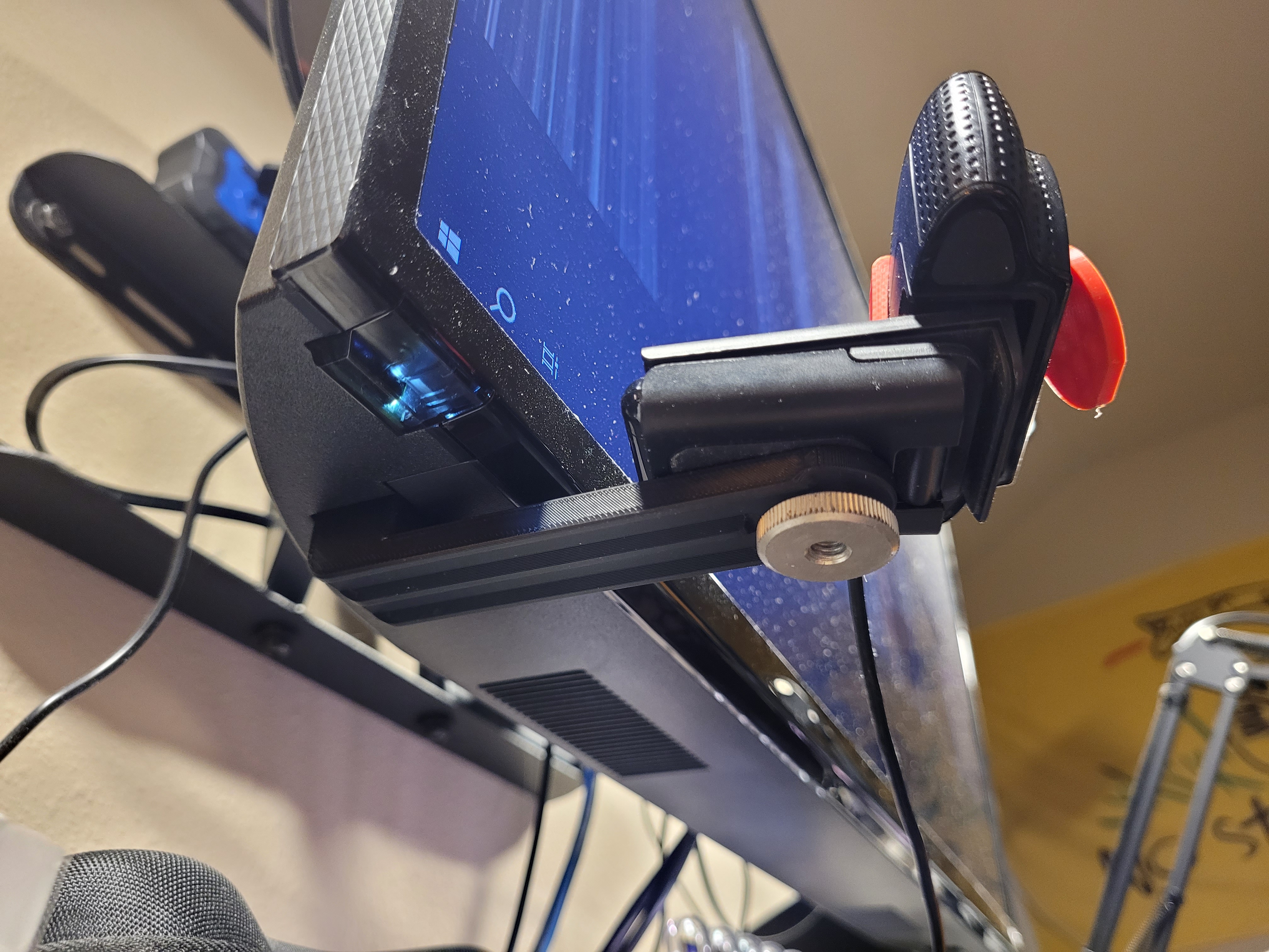 Vizio E32-D1 Webcam Foot