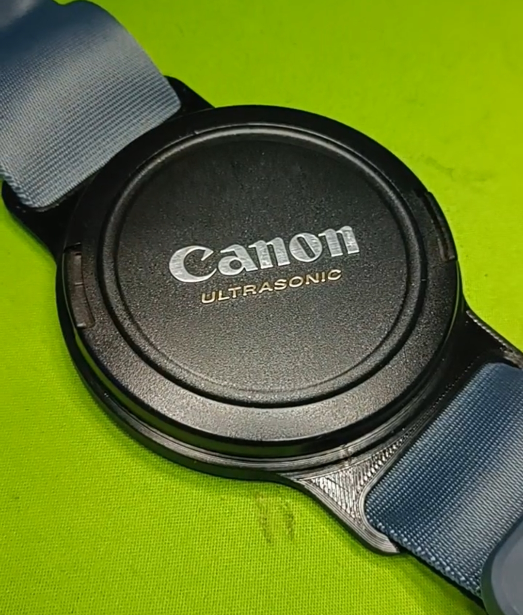 Peak 45mm strap lens cap holder for 82mm, 77mm, 67mm and 58mm