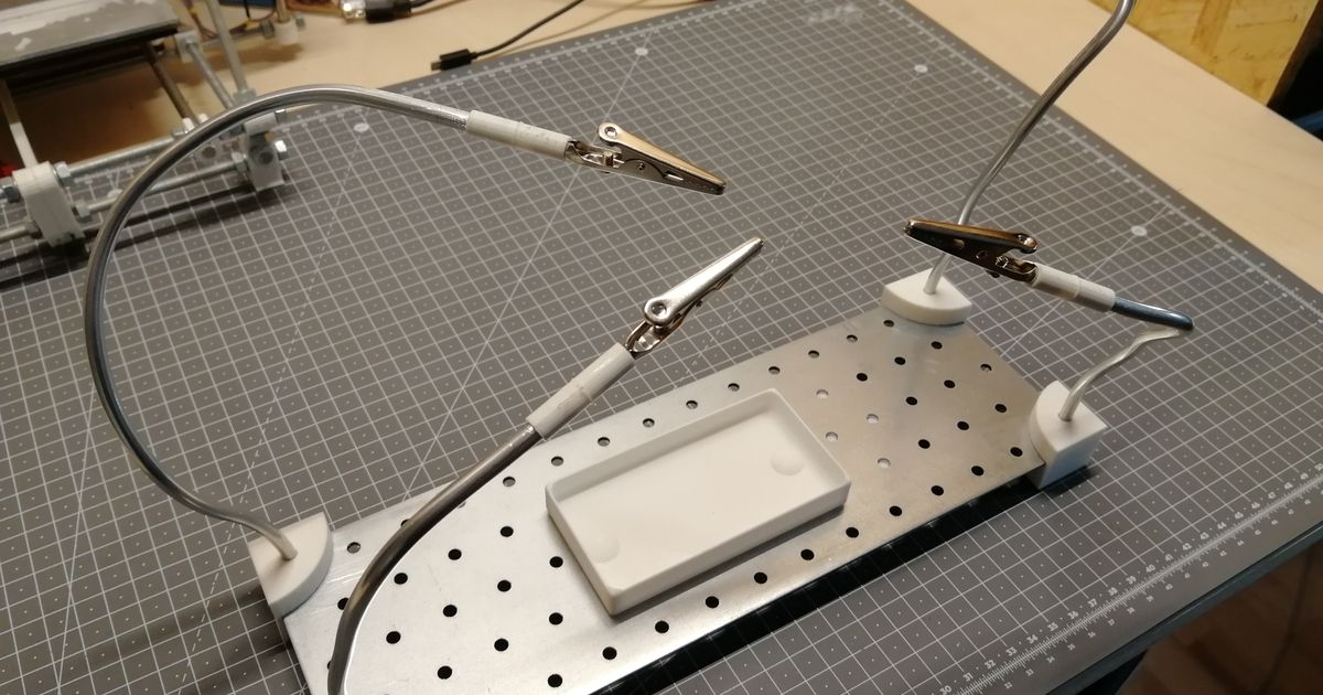 Third Hand Soldering Helper by Andreas Gohr Download free STL model