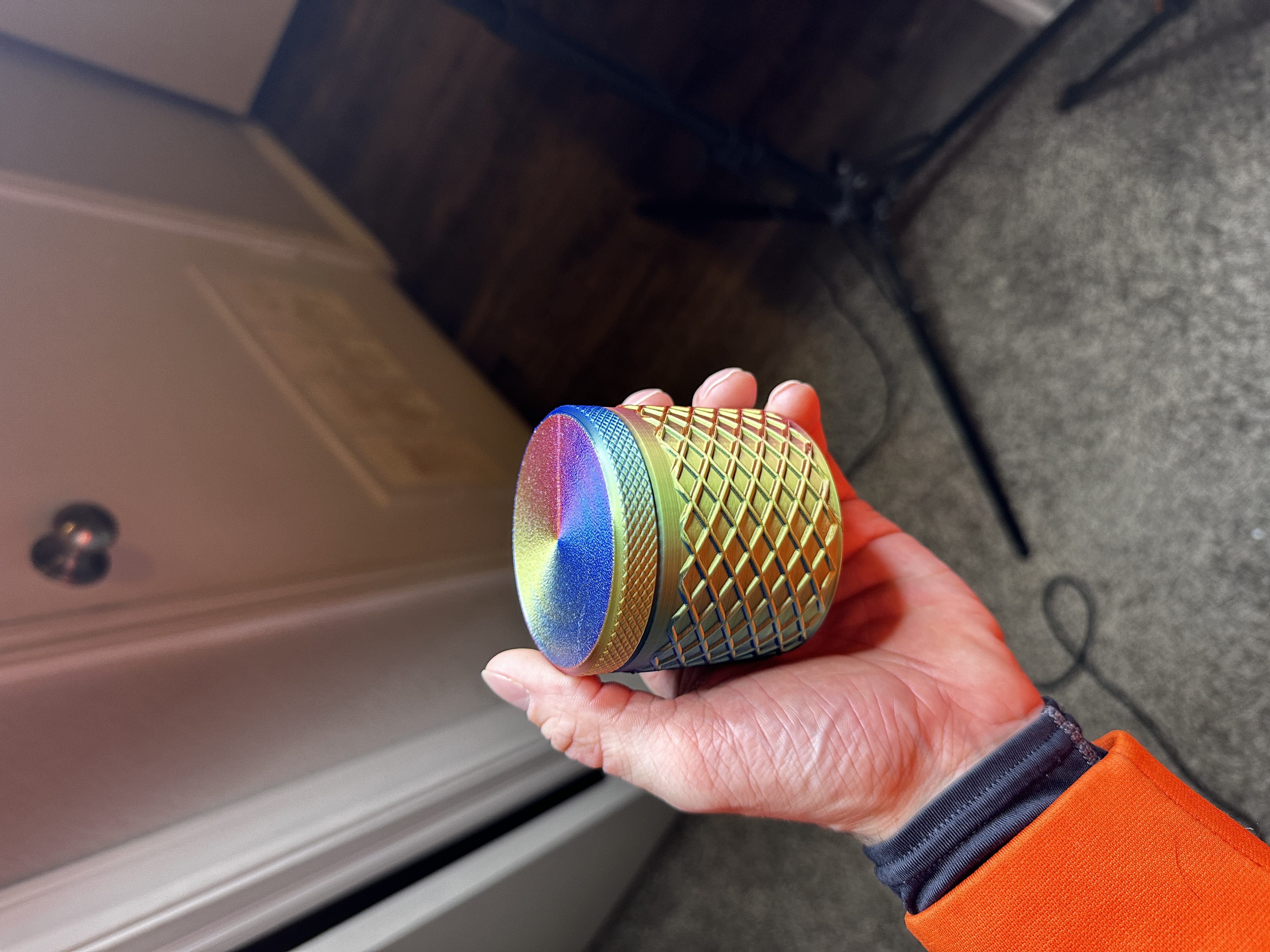 Knurled Container