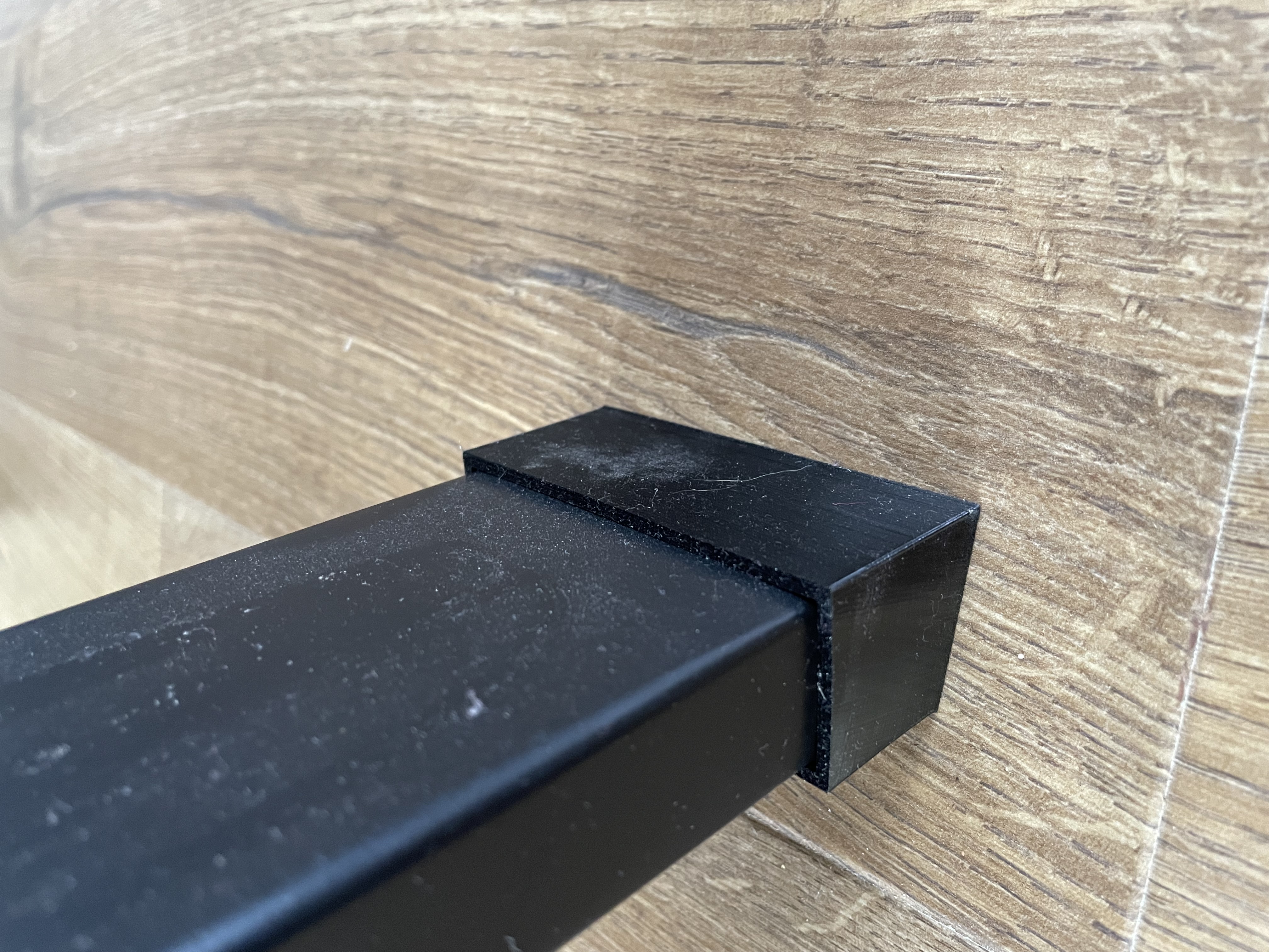 A frame desk foot