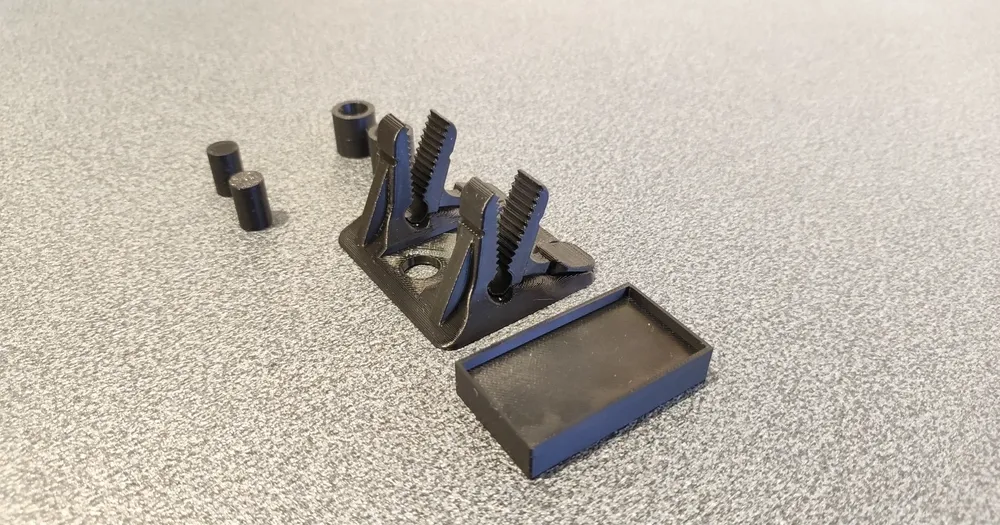 SOLDERING HELPER CLIPS by Engineering Projects Download free STL