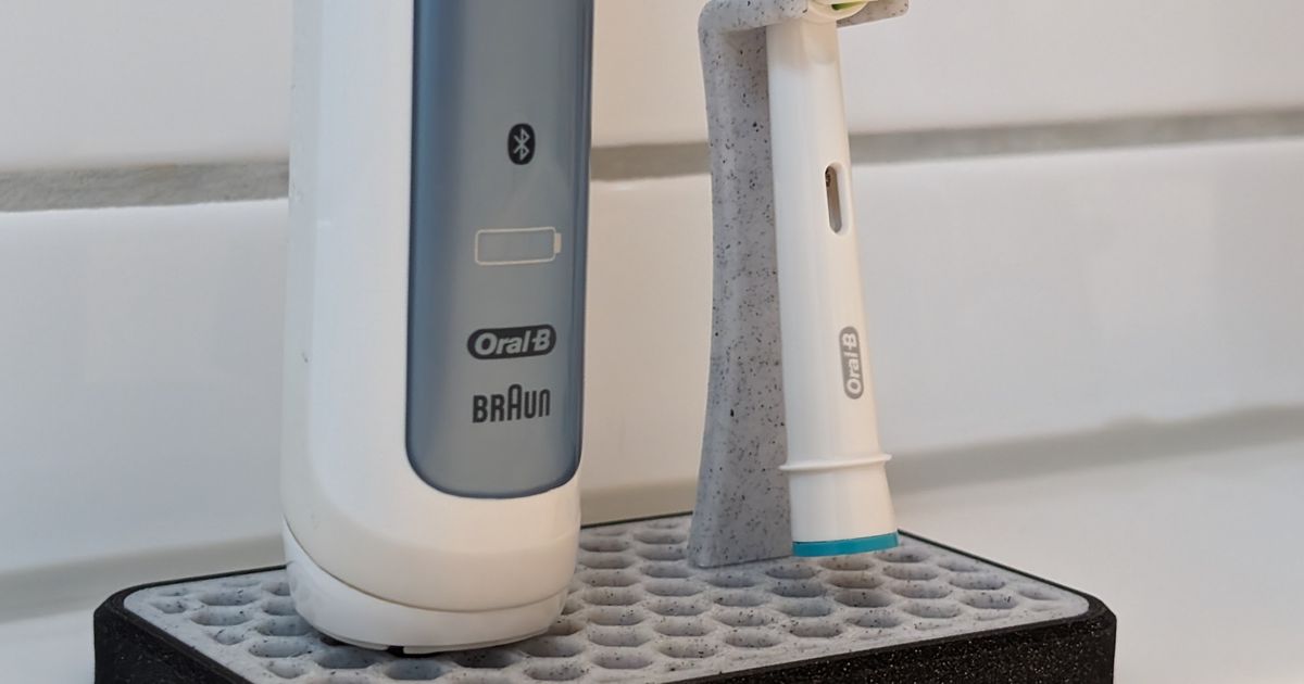 Oral-B Toothbrush Stand/Holder By Don Frechdachs | Download Free STL ...