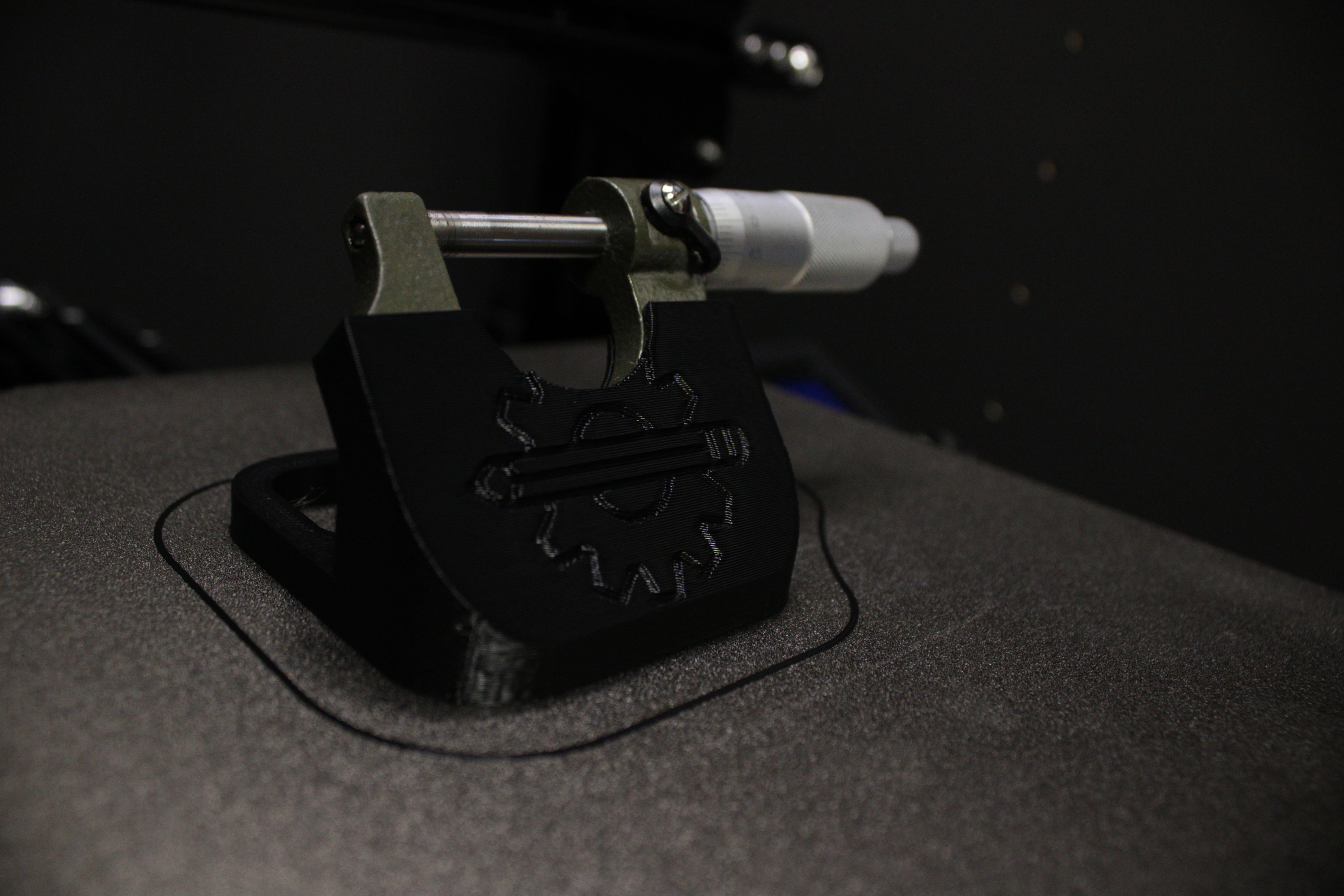 Miniatura 4 do modelo 3D Micrometer Stand