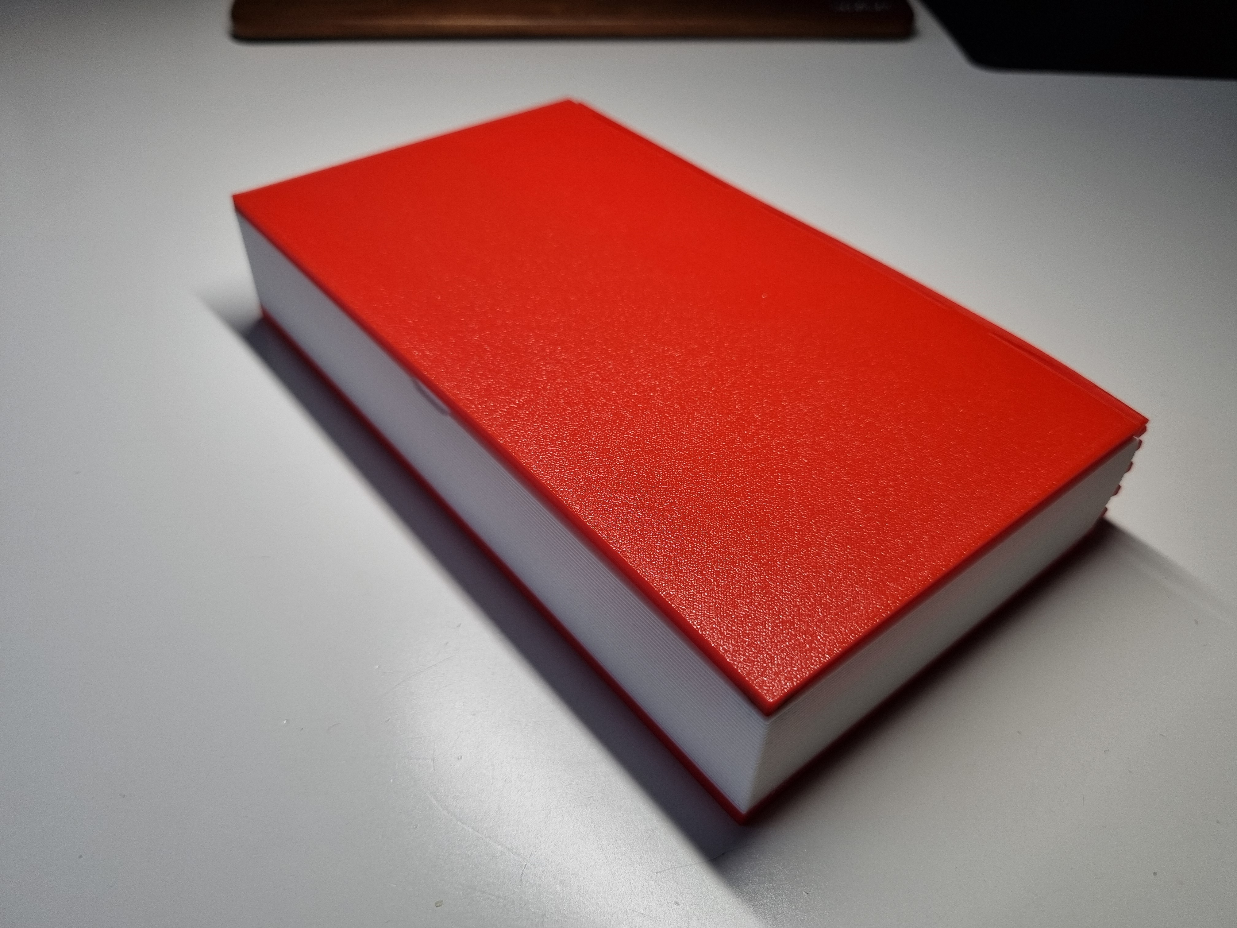 Miniatura 5 do modelo 3D D&D Tracker Book