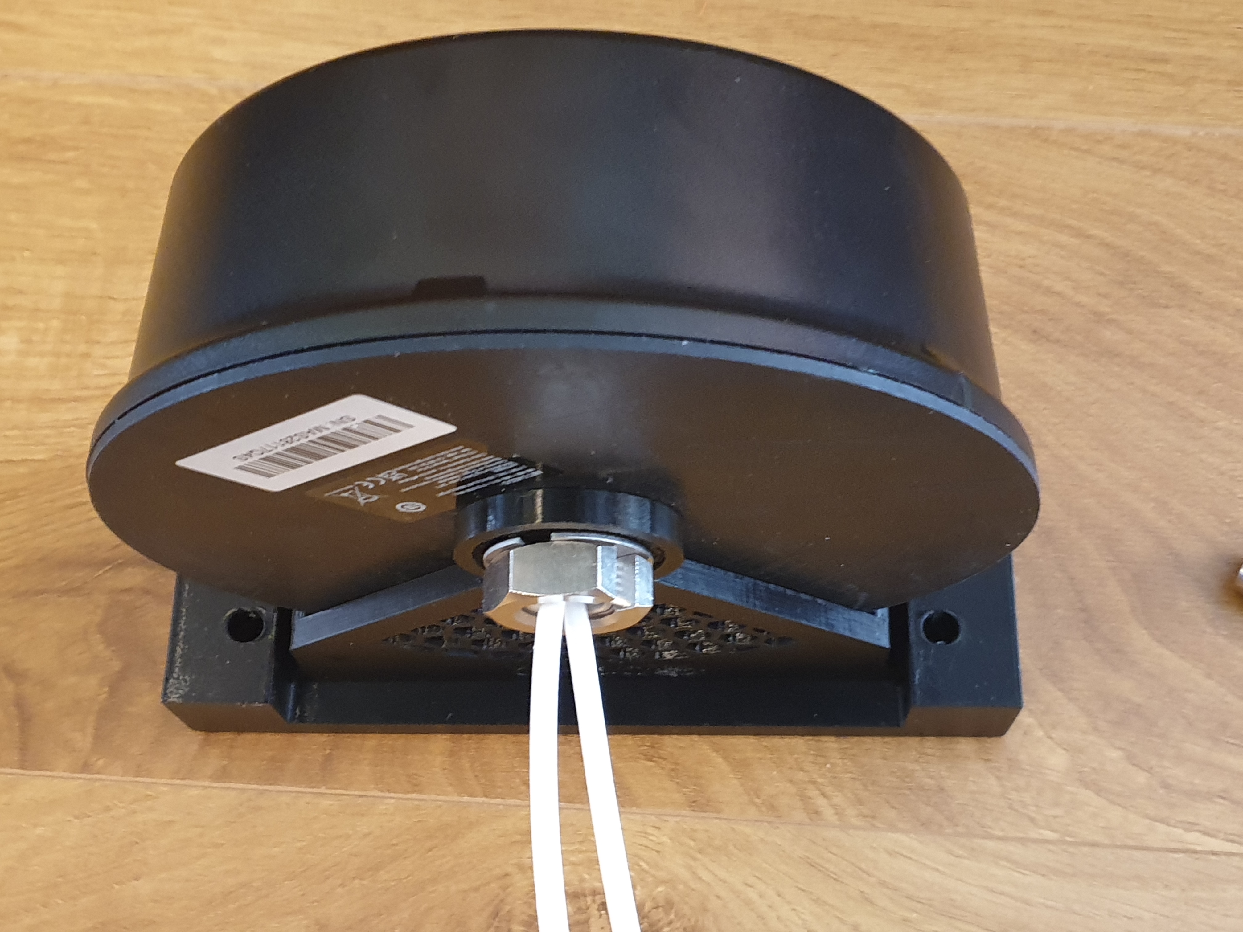 Cisco ANT-2-4G2-O Cellular Antenna Mount