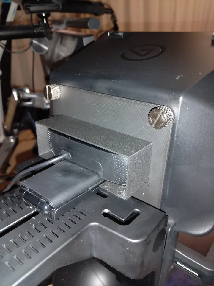 Logitech webcam backplate for the Elgato Prompter. by chopstyx ...