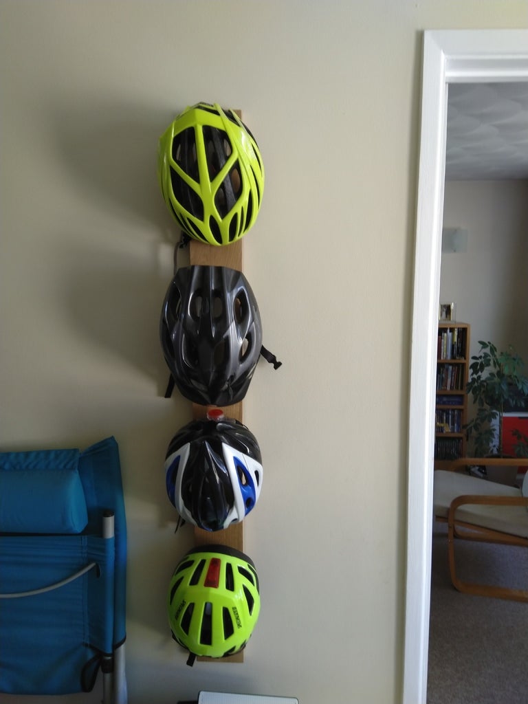 Bike Helmet Wall Mount with storage von pittance Kostenloses STL Modell herunterladen Printables