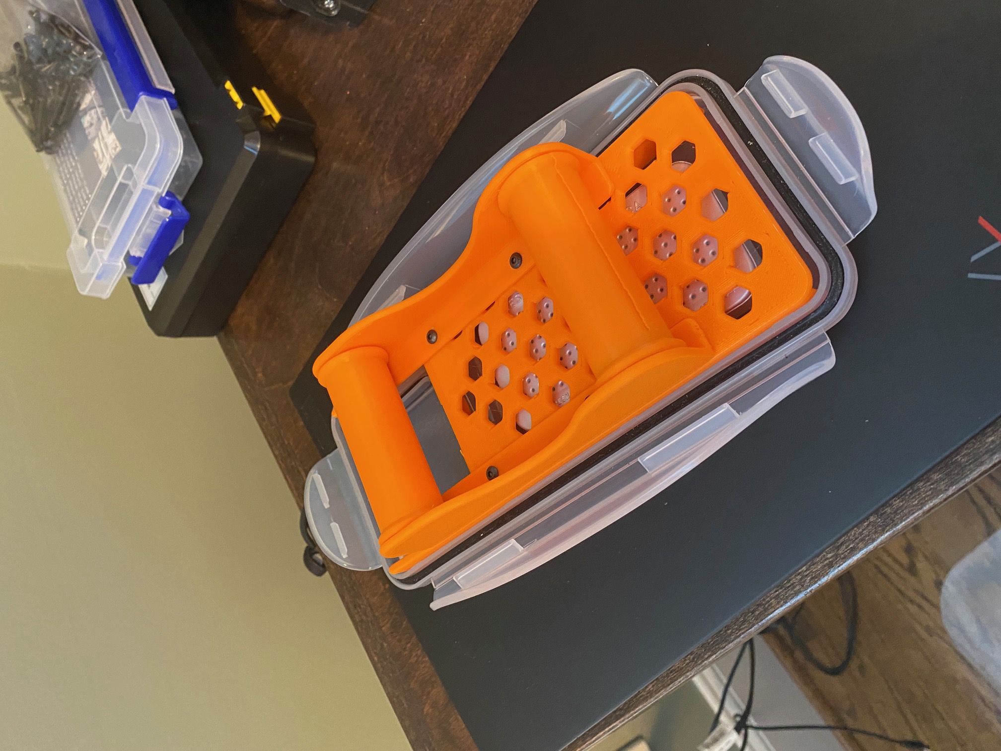 Cereal Dry Box Filament Roller for Plastic House boxes by T Fricke