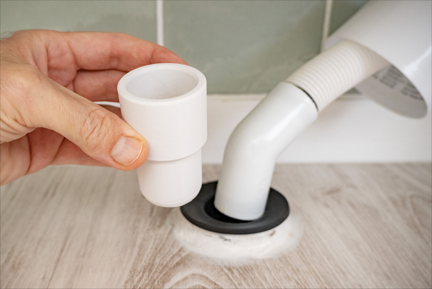 Plumber nipple adapter 32-40