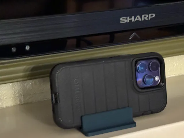 Minimal stand for iPhone - Apple TV FaceTime and Zoom Calls