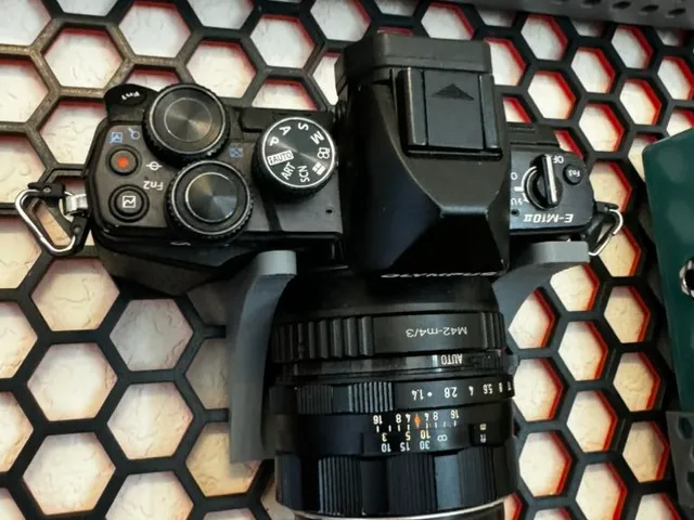 HSW Olympus OM-D E-M10 camera holder