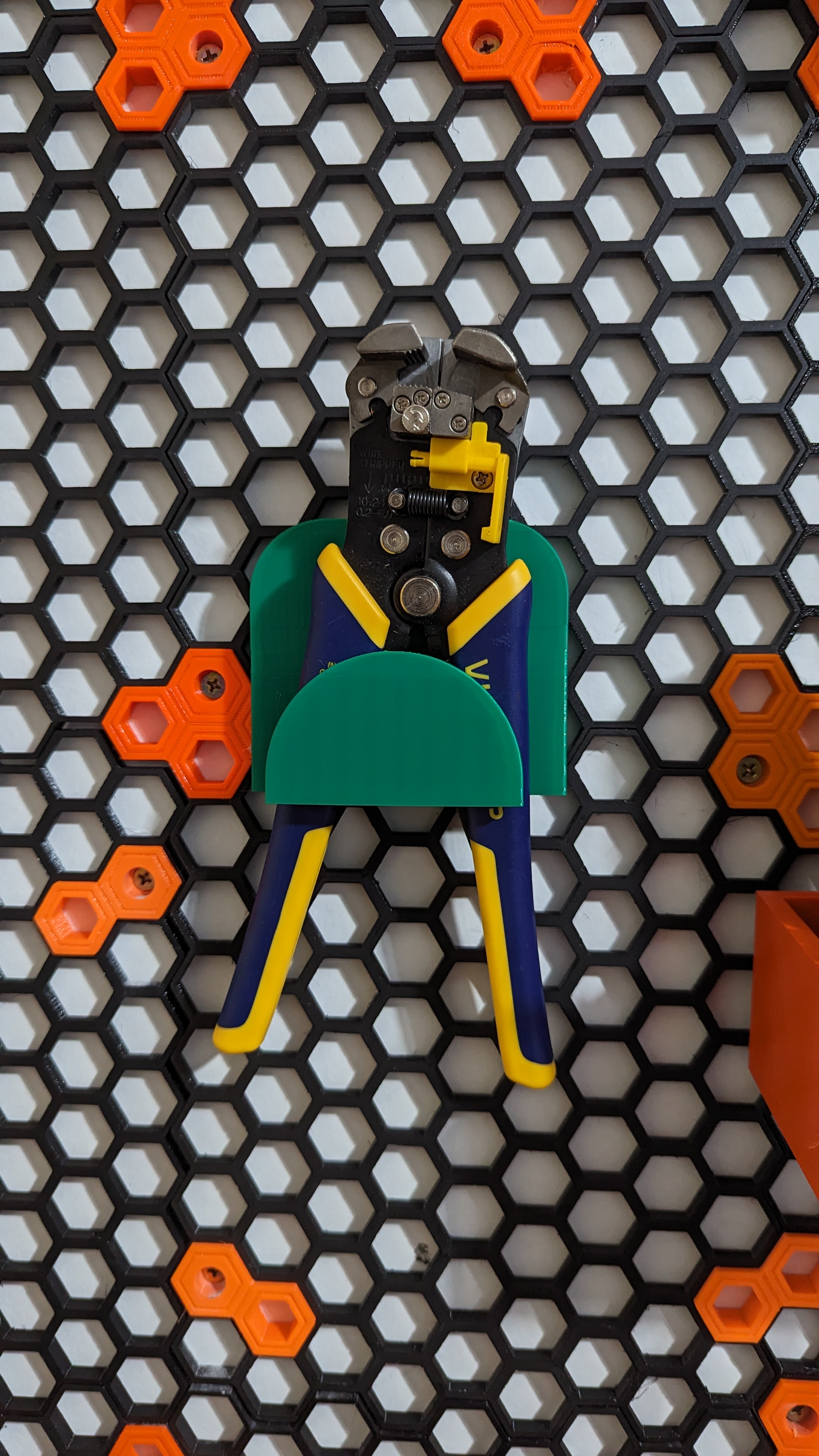 Wire Stripping Multifunctional Pliers - support - Honeycomb storage wall