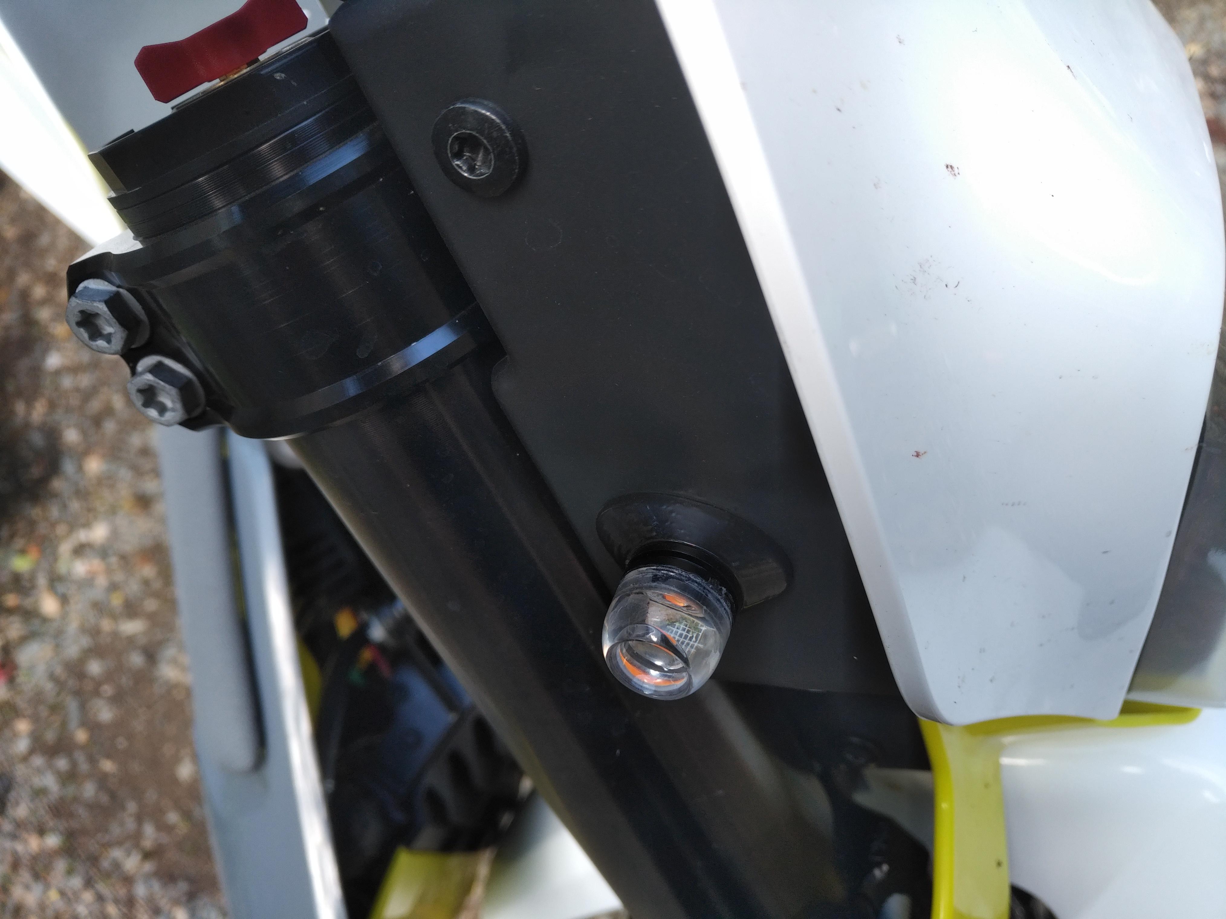 701 supermoto led blinker adapter